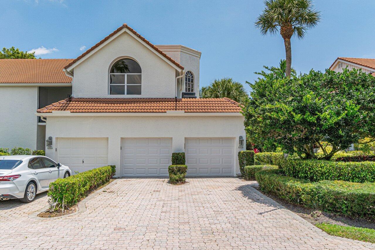 5886 NW 24th Avenue 104