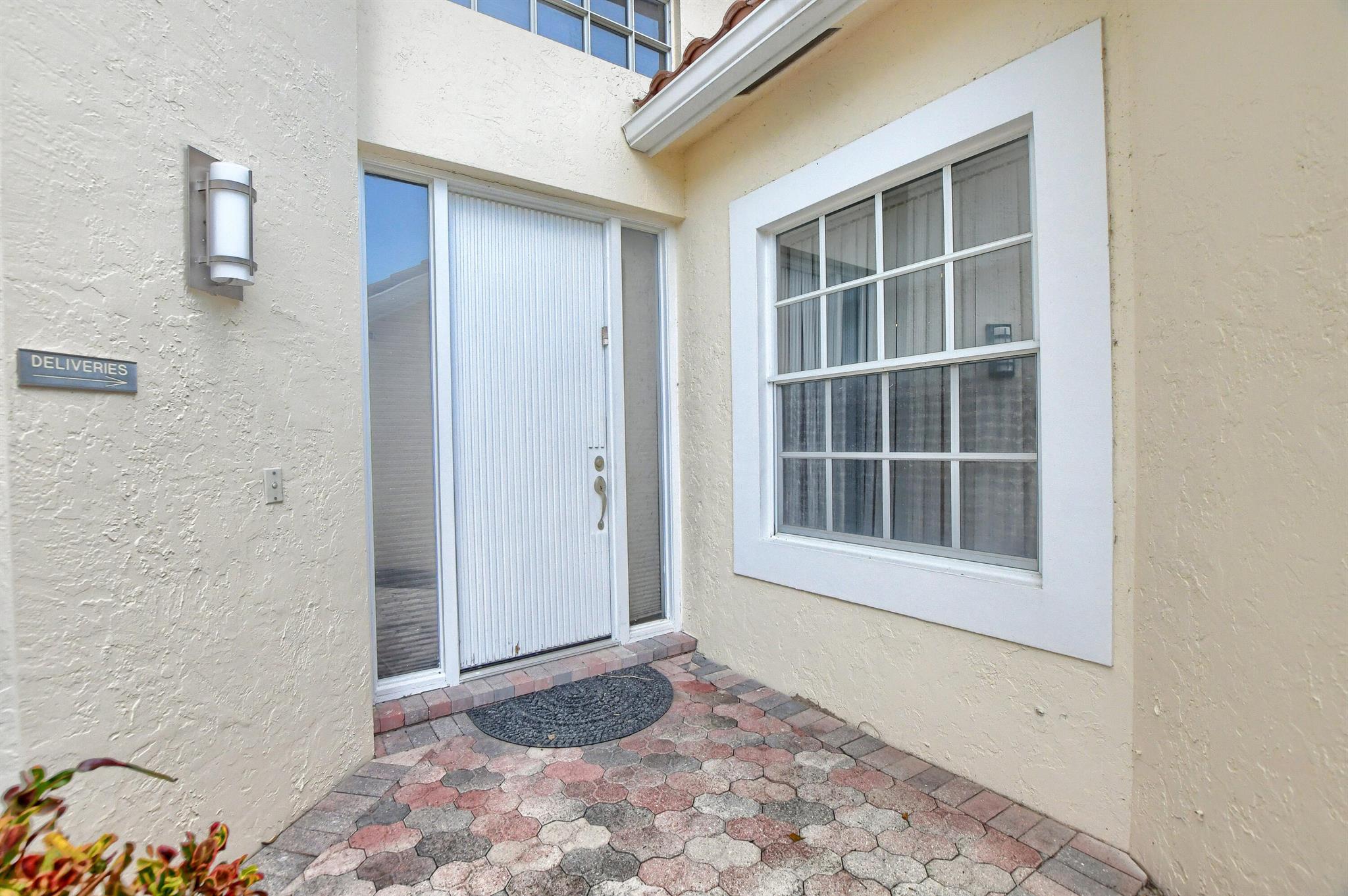 5607 NW 24th Terrace