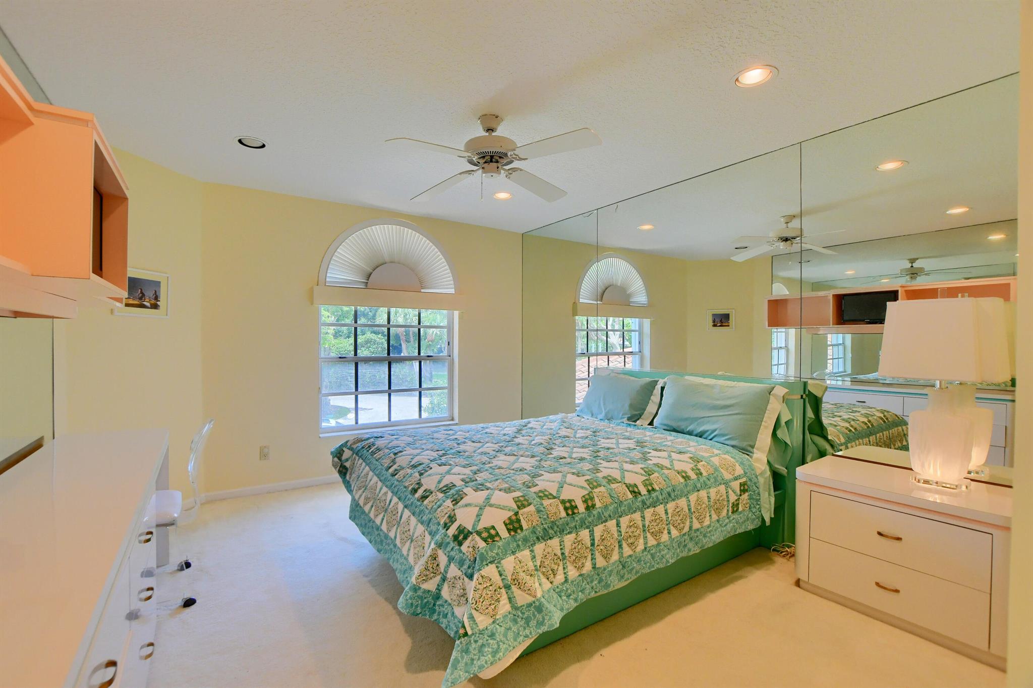 5607 NW 24th Terrace