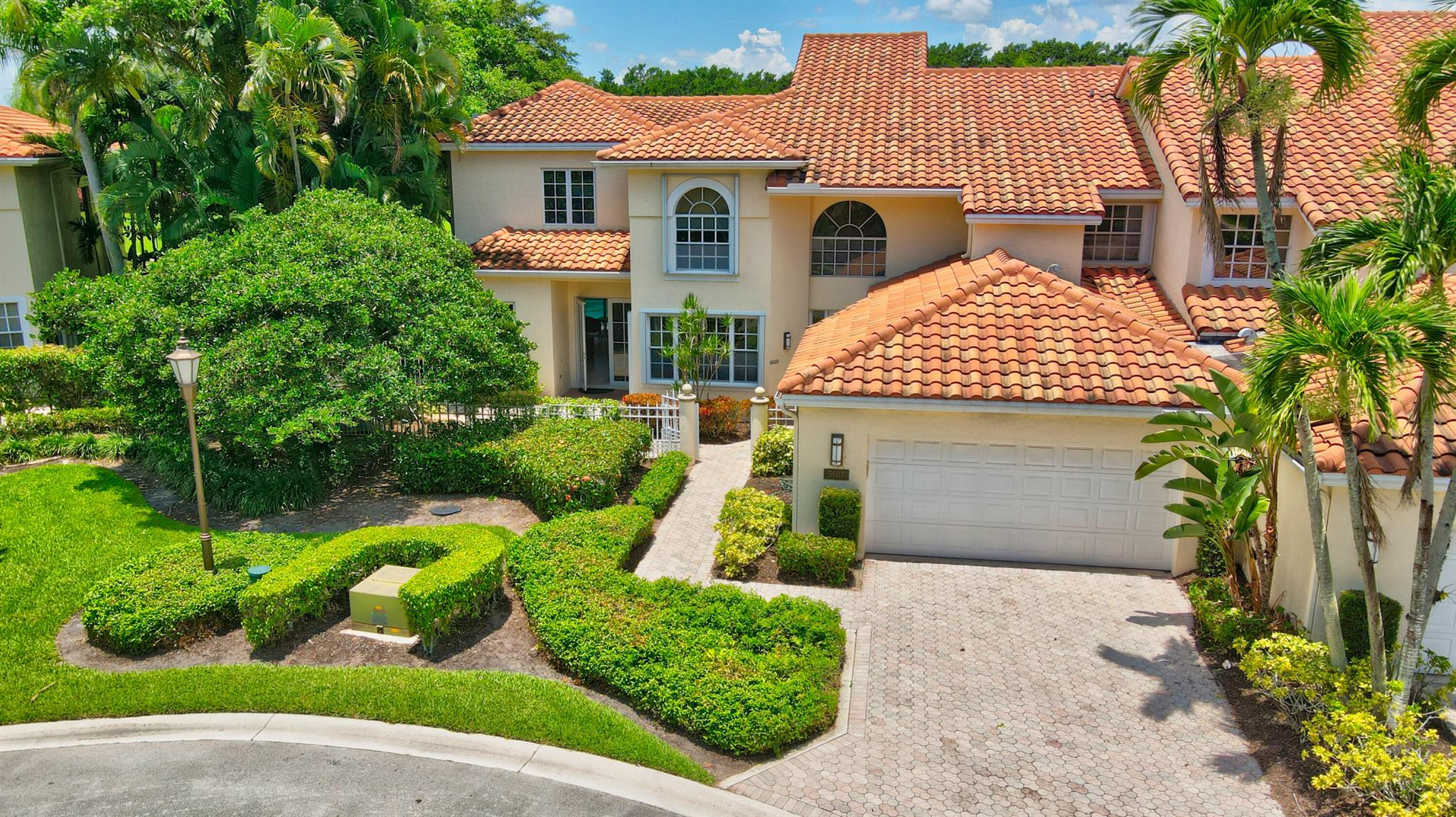 5607 NW 24th Terrace