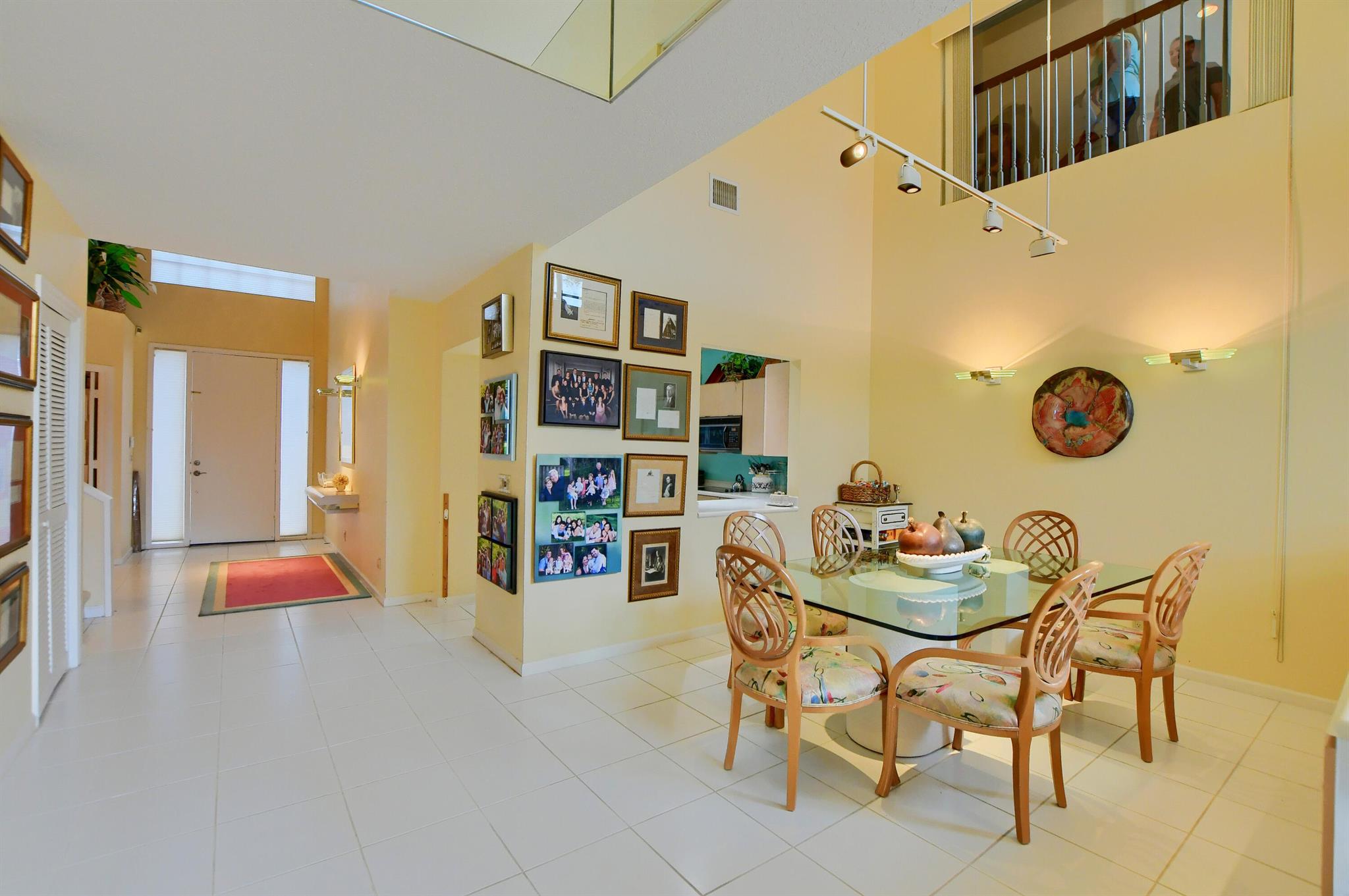 5607 NW 24th Terrace