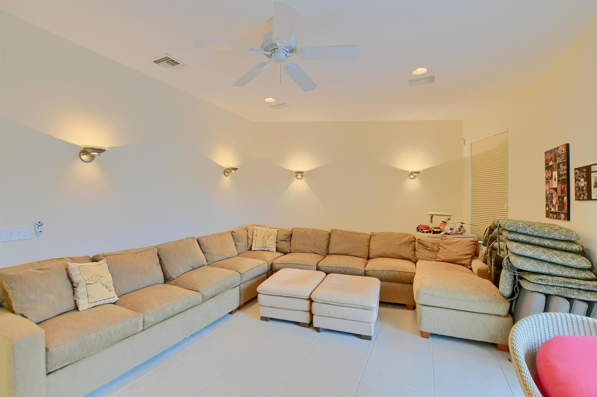 5607 NW 24th Terrace