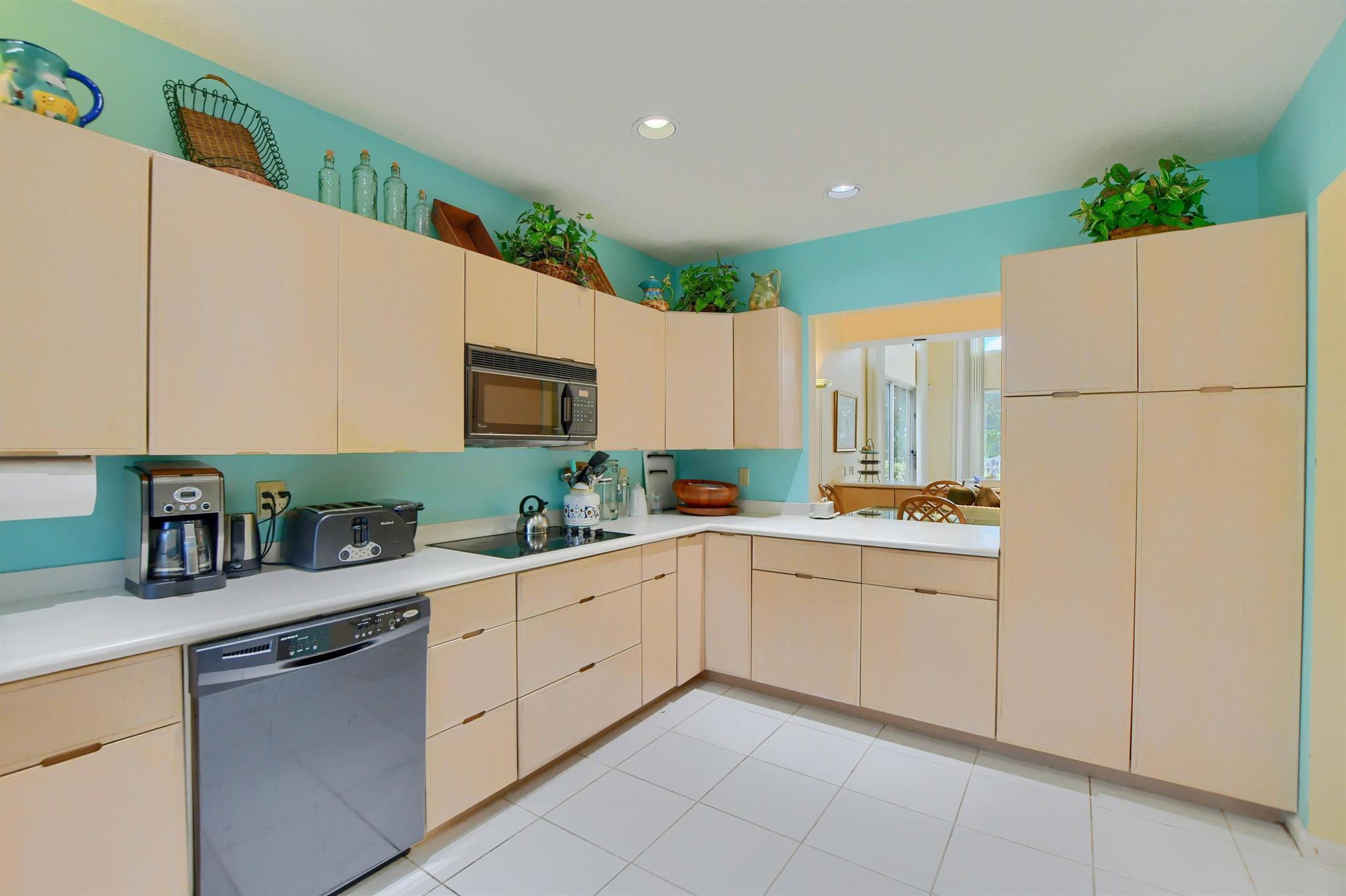 5607 NW 24th Terrace