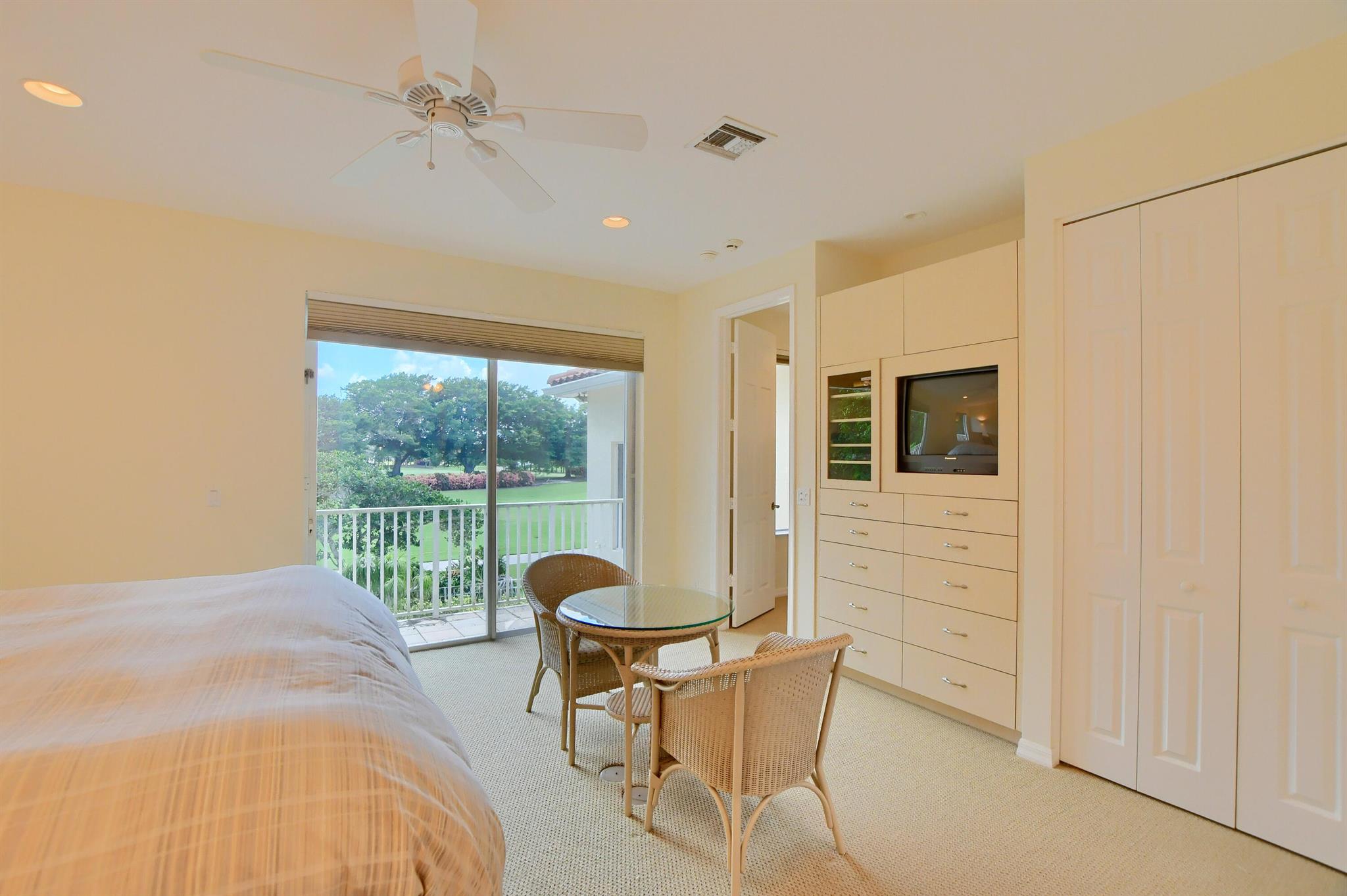 5607 NW 24th Terrace