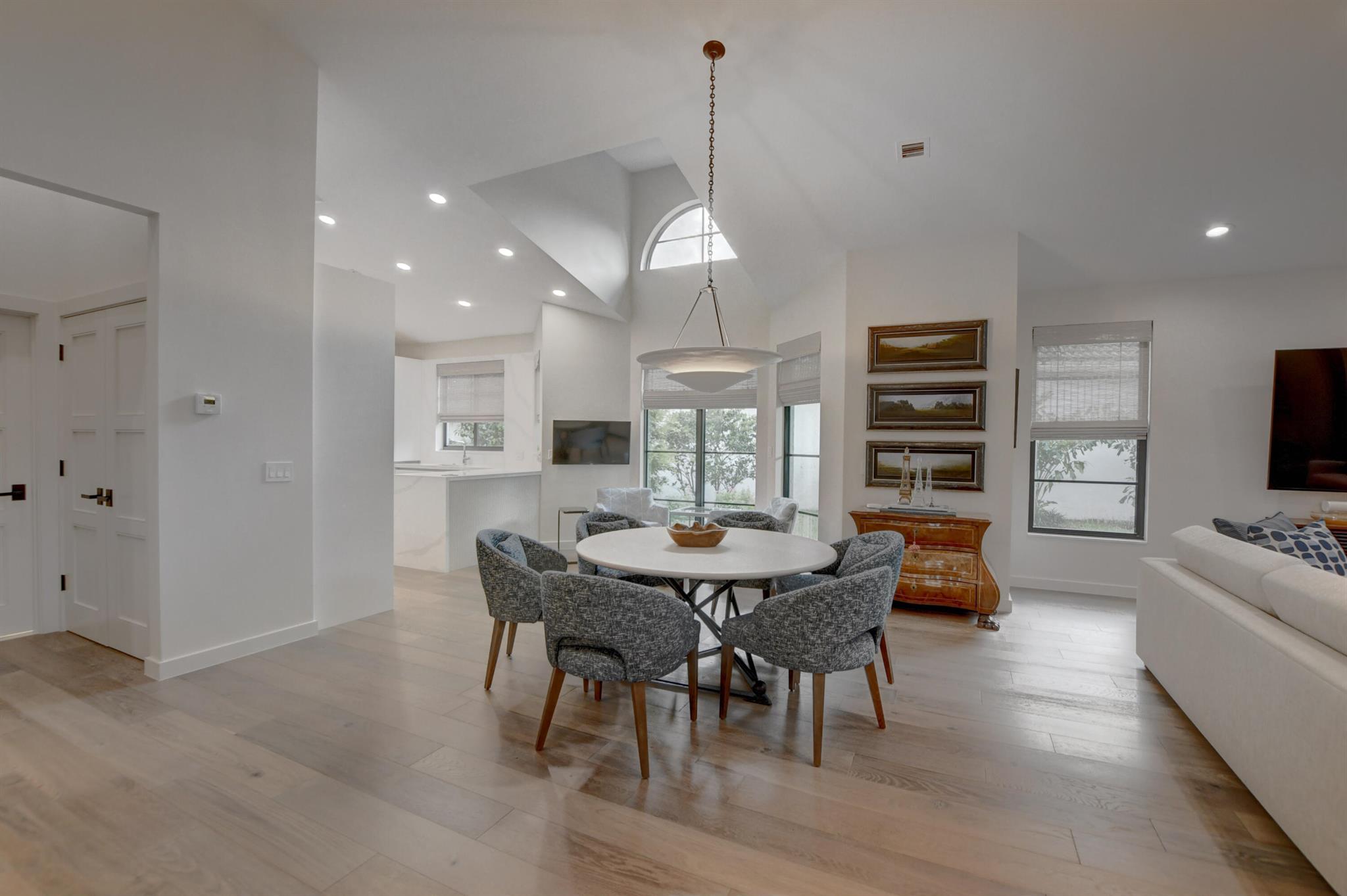 2101 NW 60th Circle