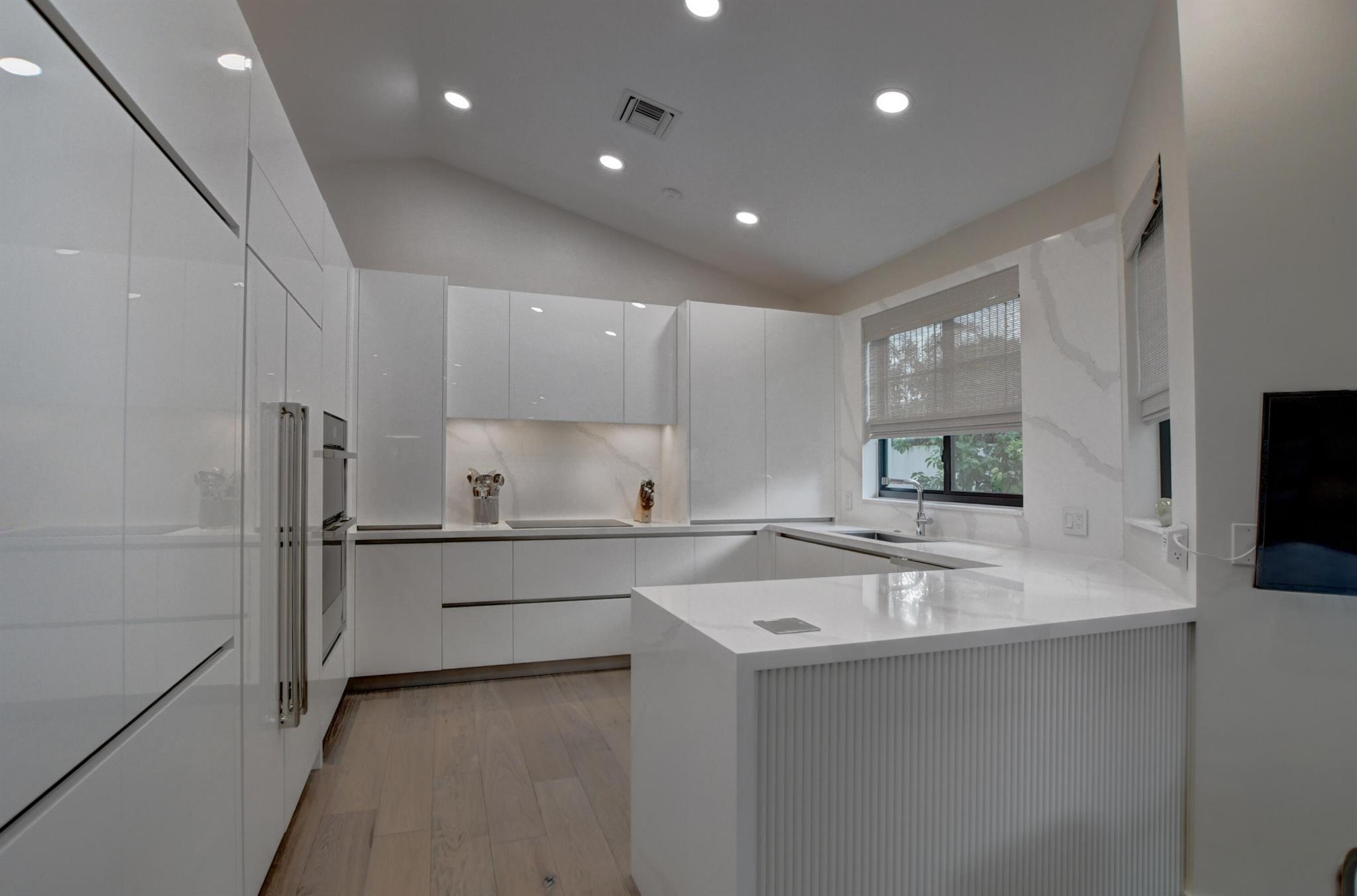 2101 NW 60th Circle