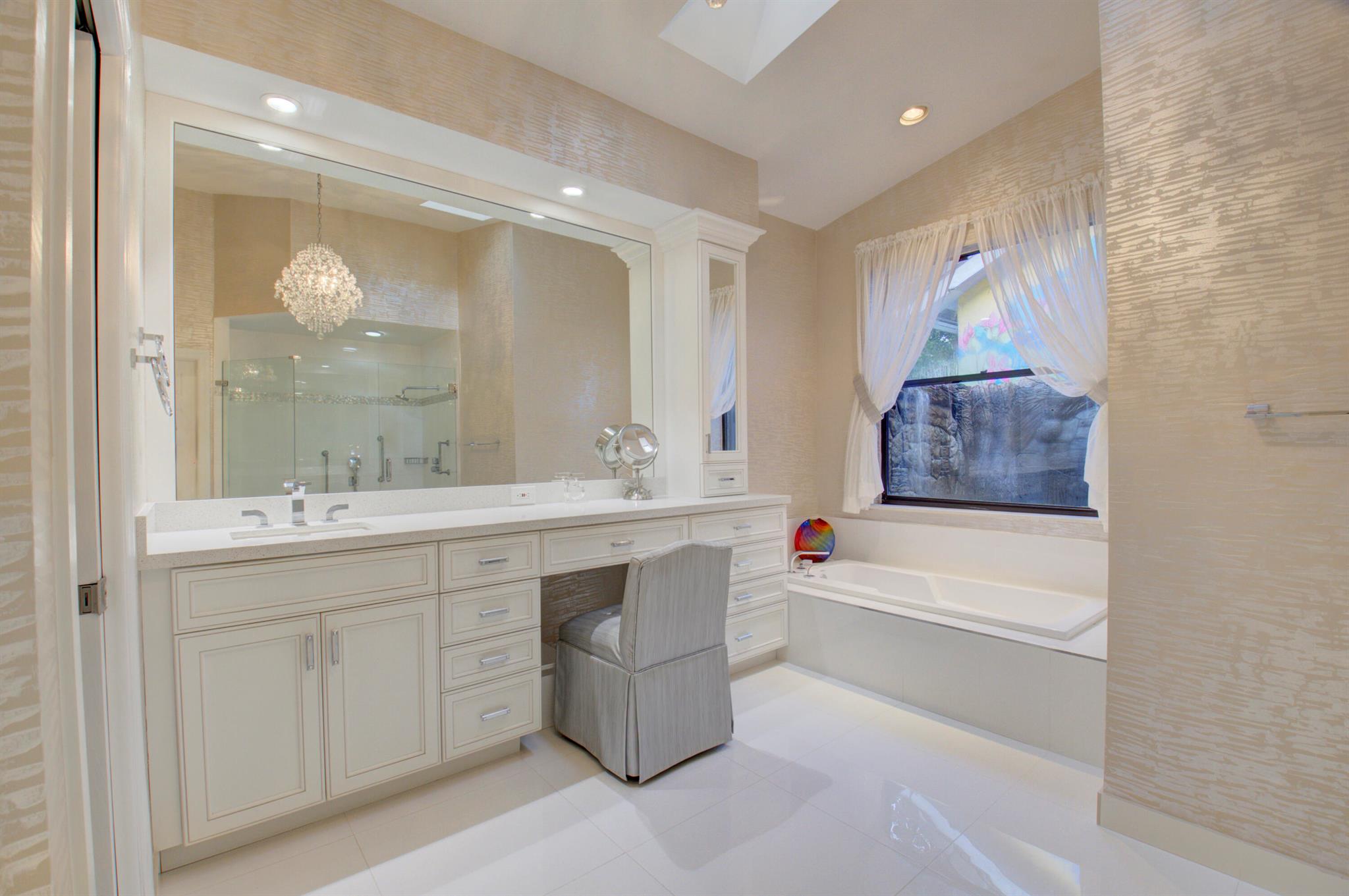 2106 NW 60th Circle