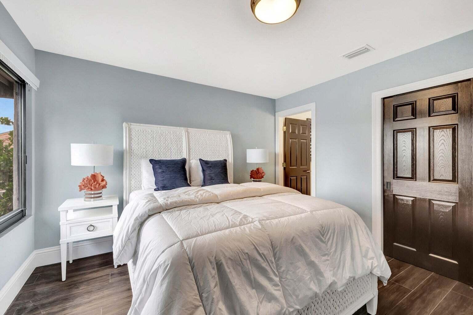 17381 Loch Lomond Way