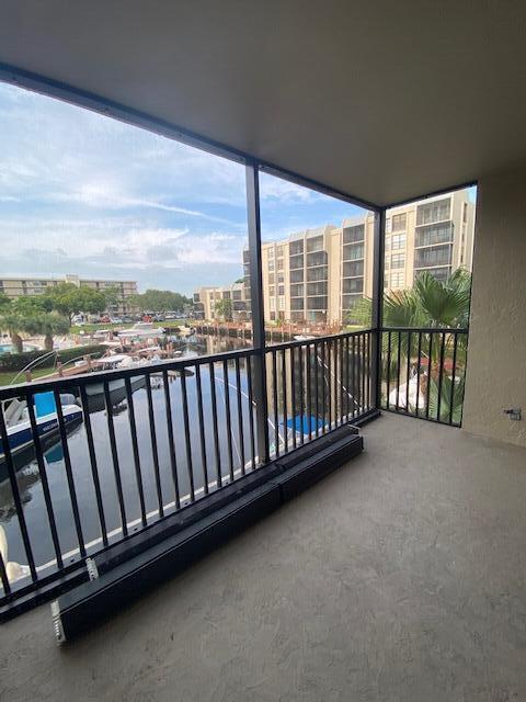 3 Royal Palm Way Unit: 2020