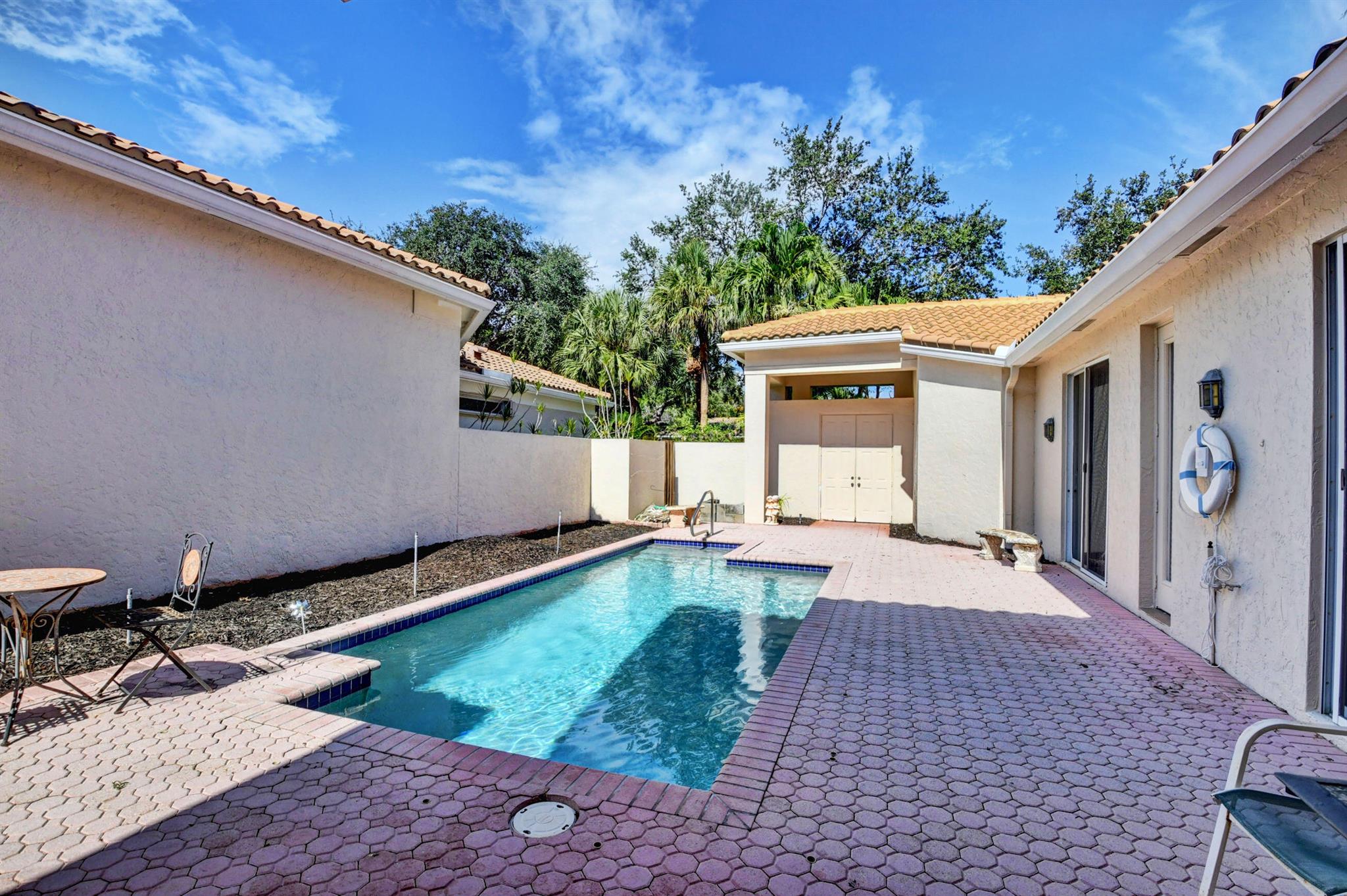 6612 NW 23rd Terrace