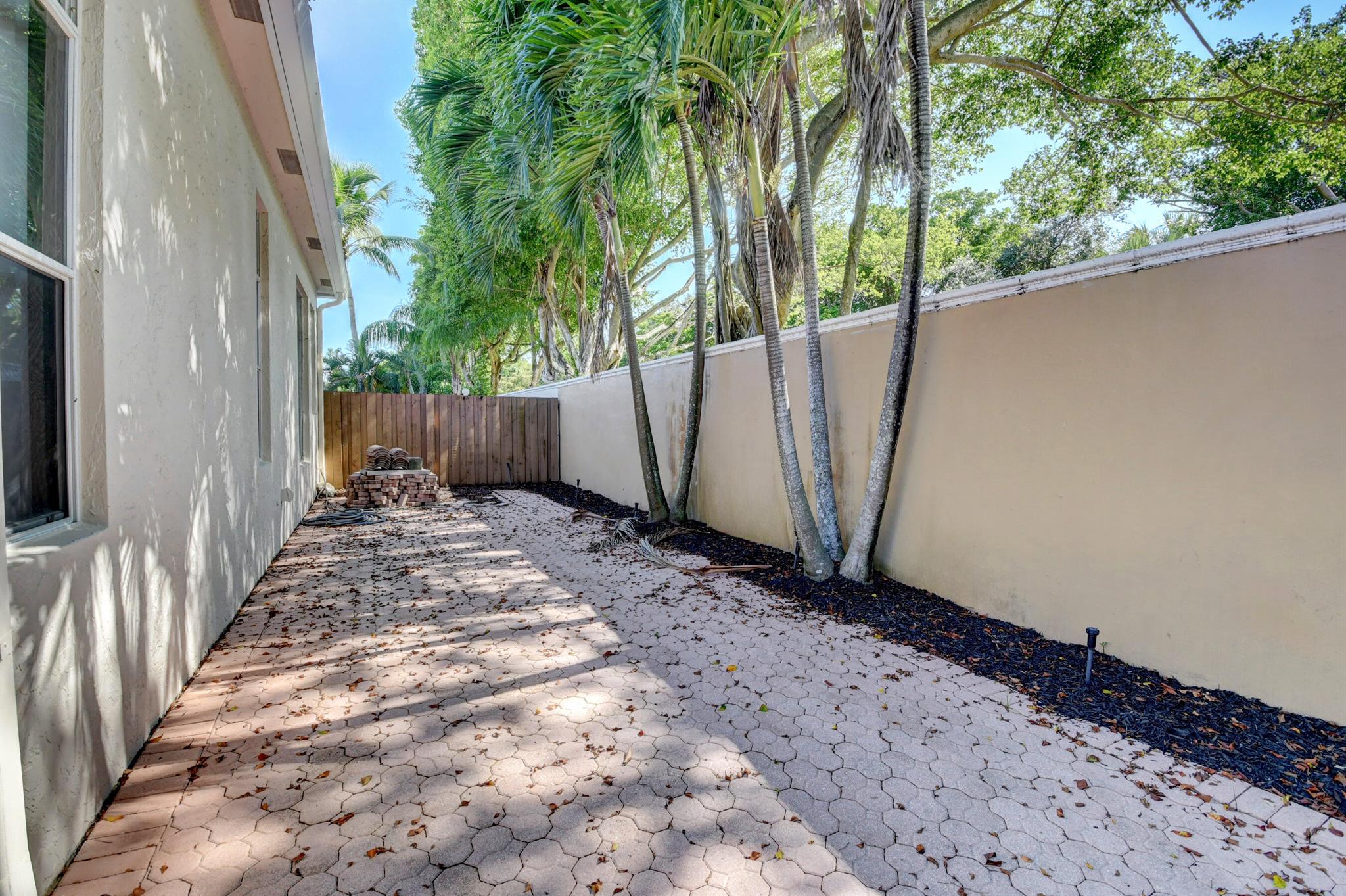 6612 NW 23rd Terrace