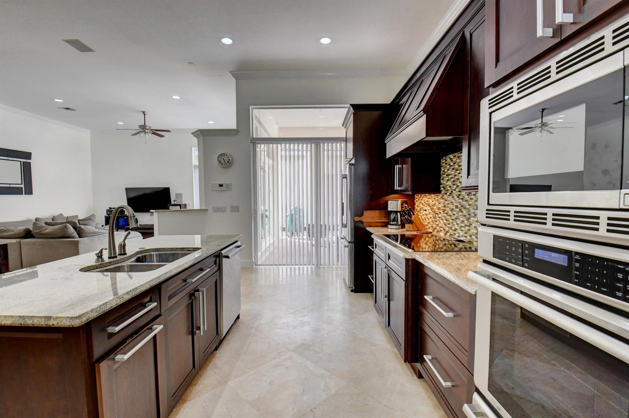 6612 NW 23rd Terrace