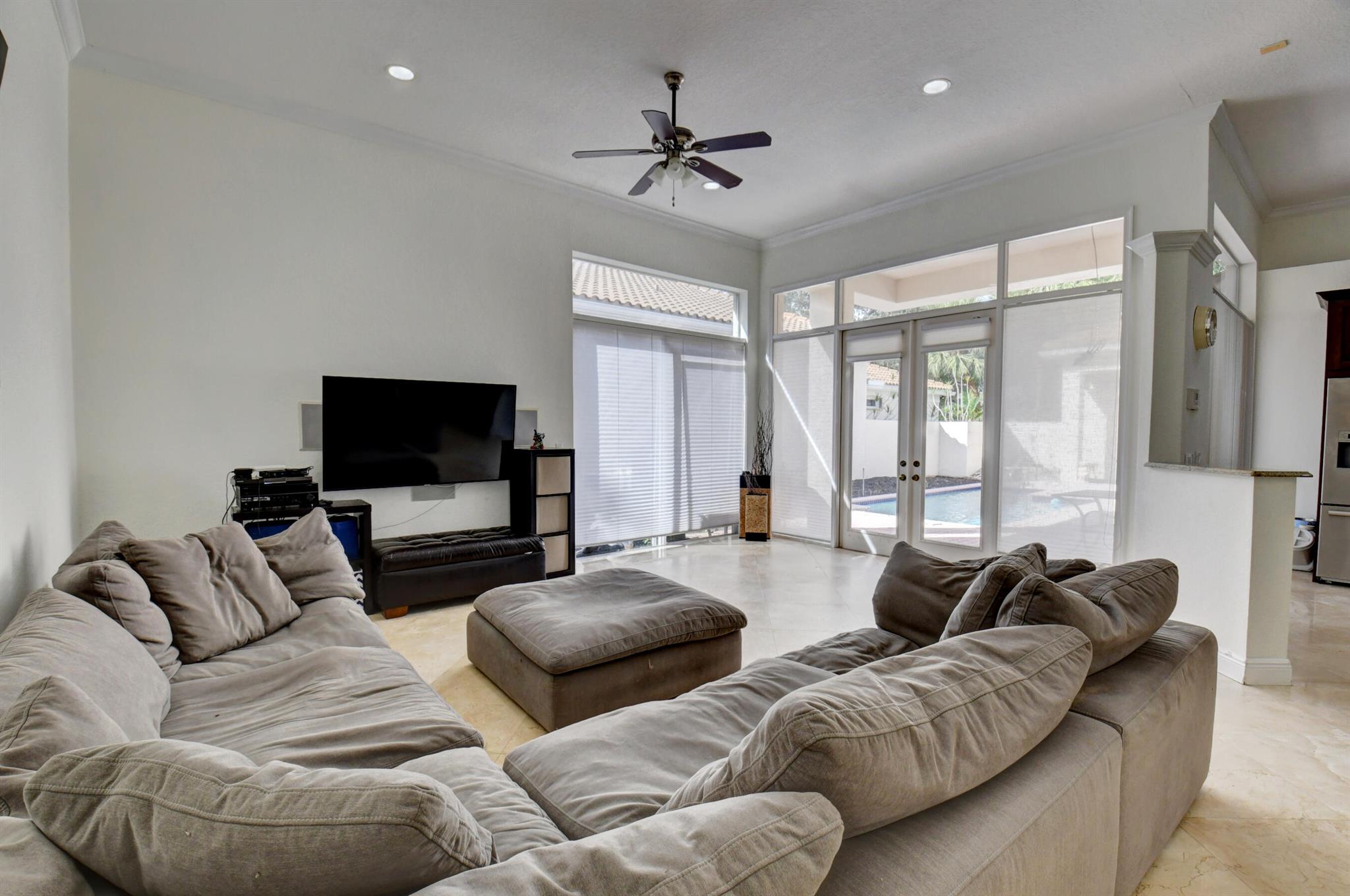 6612 NW 23rd Terrace