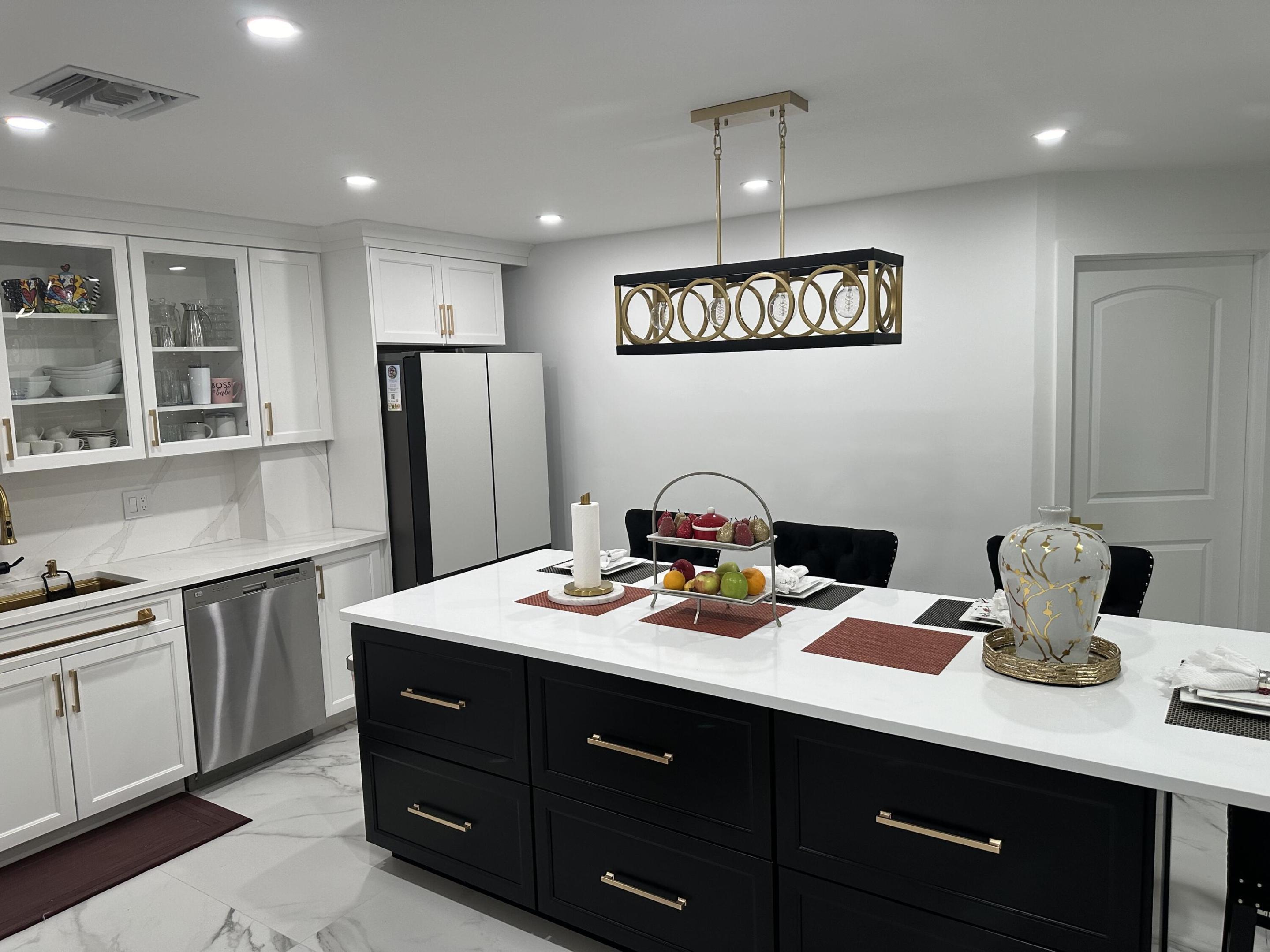 2252 NW 53 Rd Street