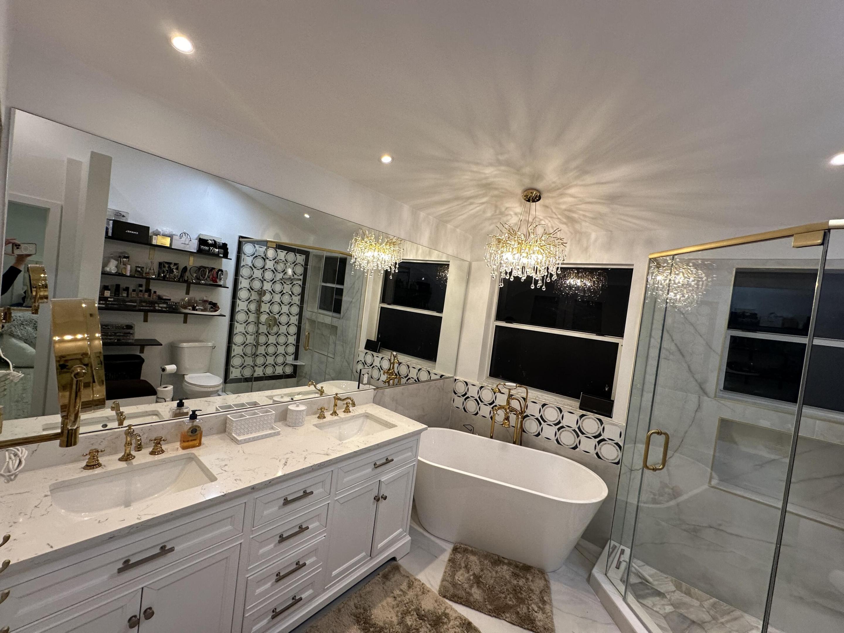 2252 NW 53 Rd Street