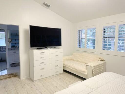 2252 NW 53 Rd Street