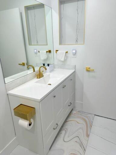 2252 NW 53 Rd Street