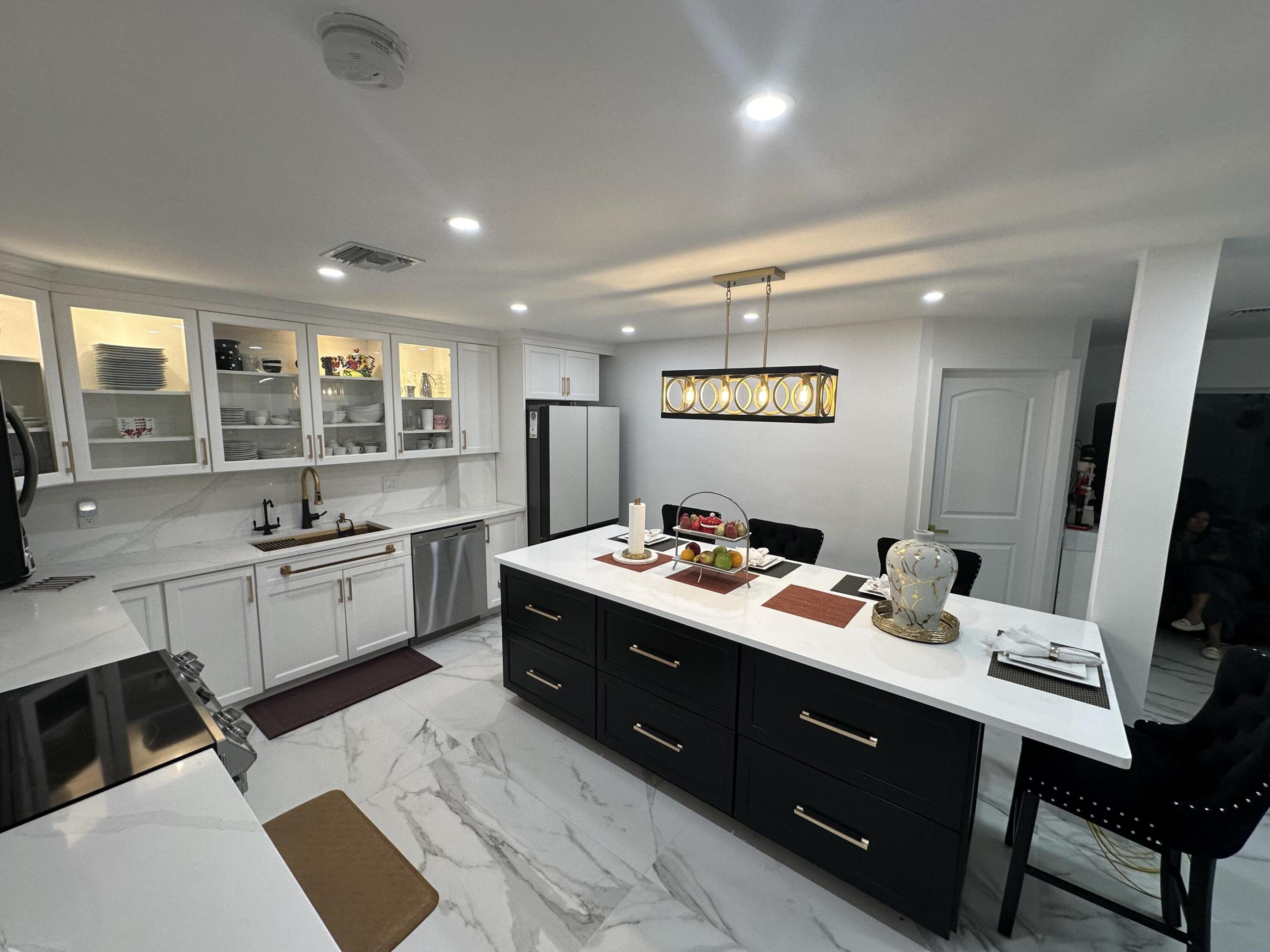 2252 NW 53 Rd Street