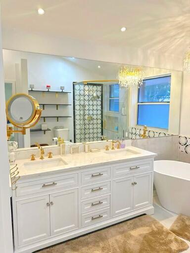 2252 NW 53 Rd Street