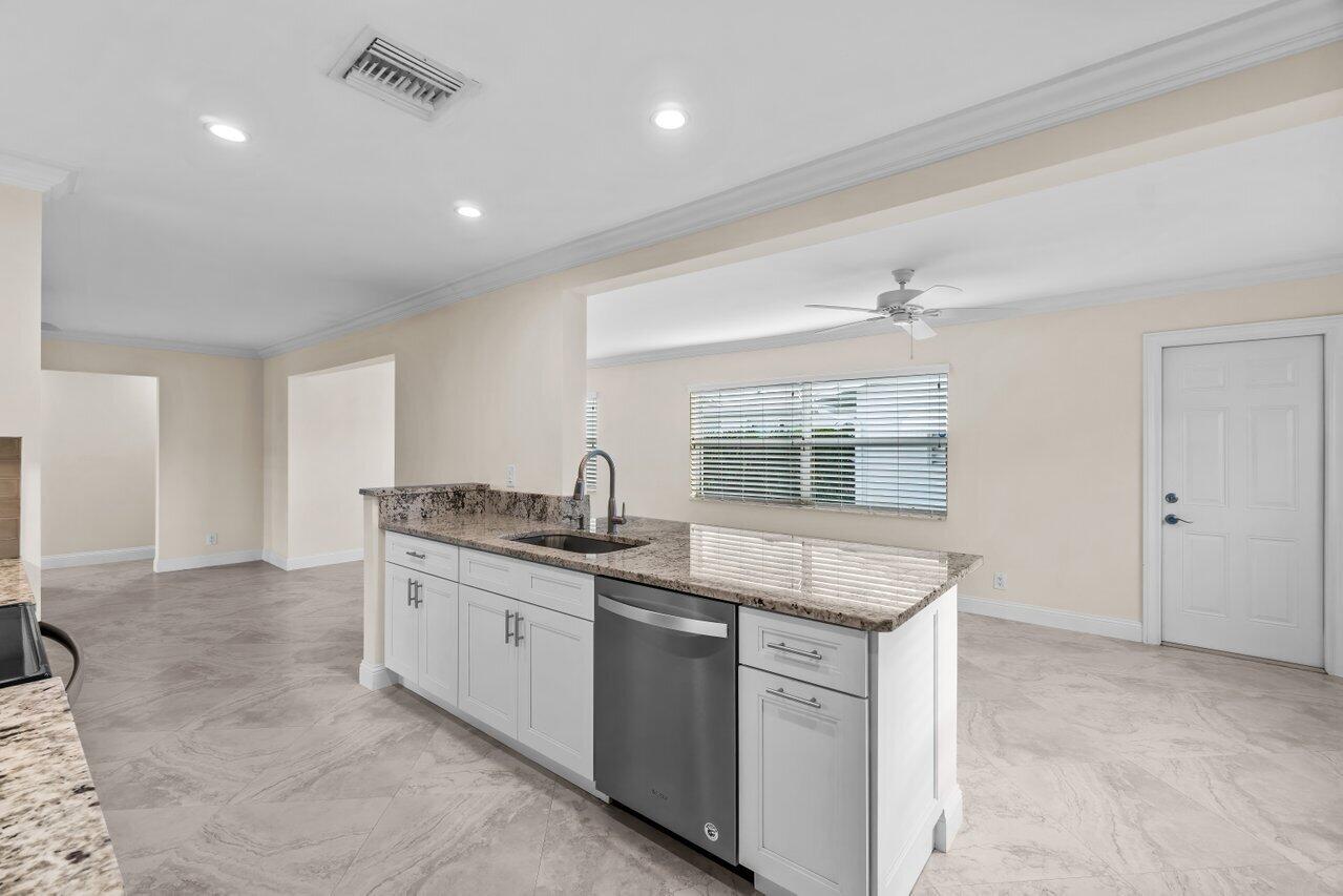 2096 SW 13th Terrace