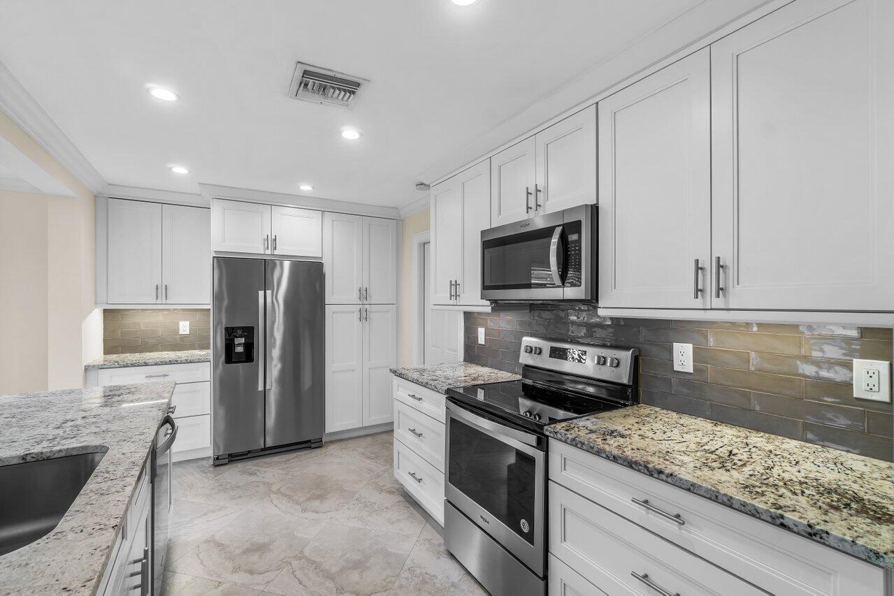 2096 SW 13th Terrace