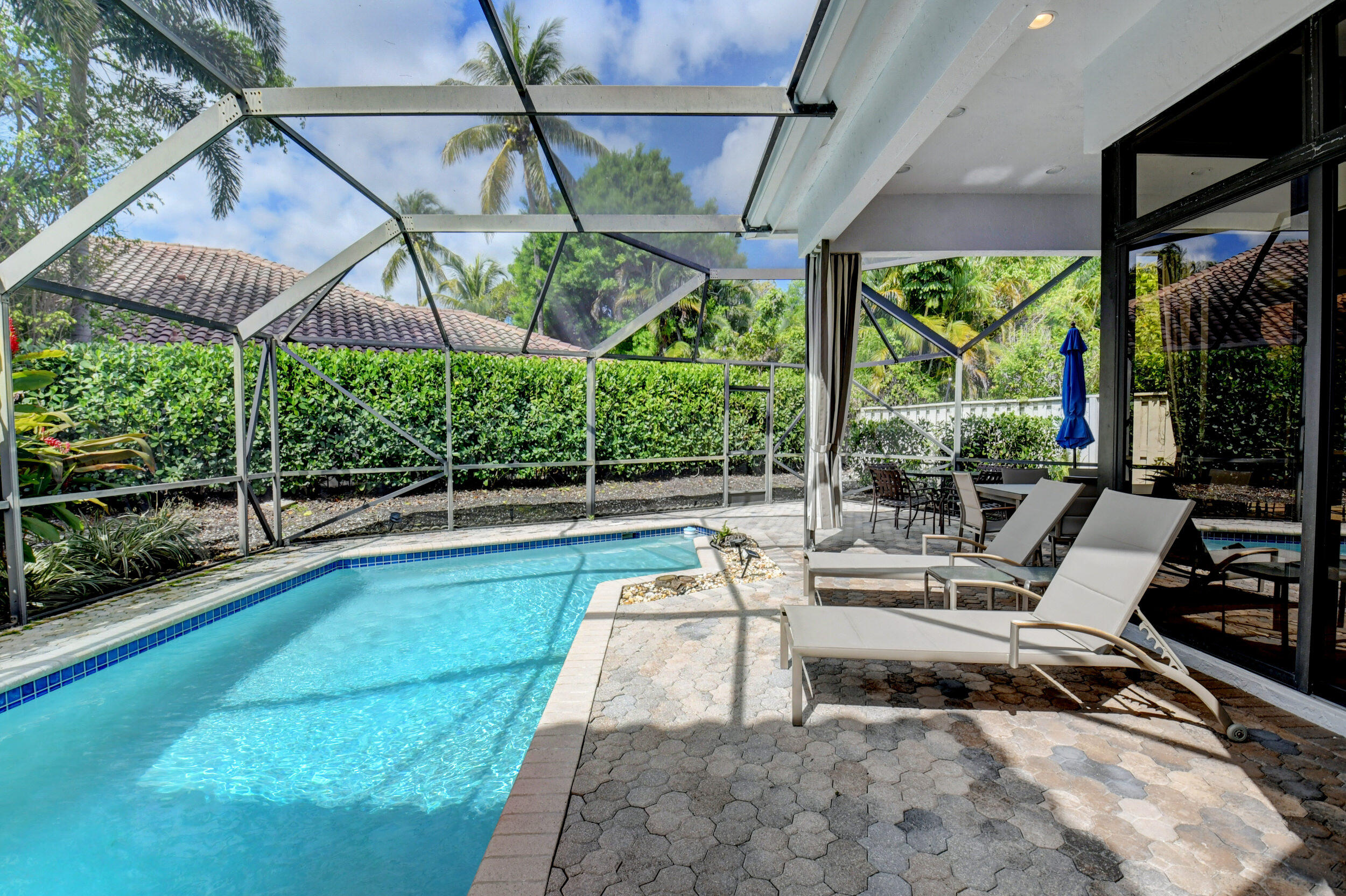 6365 NW 25th Way