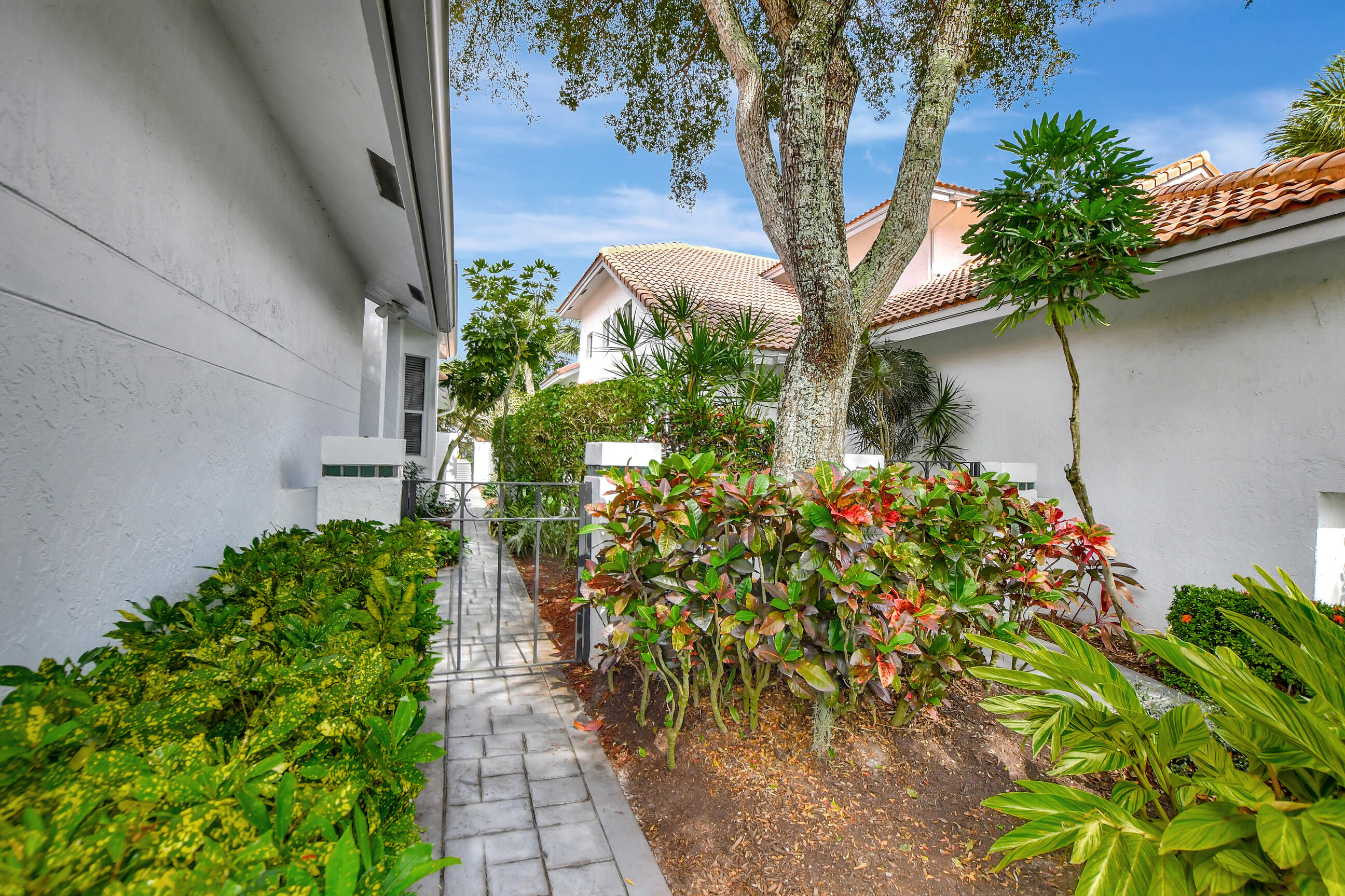 2201 NW 53rd Street