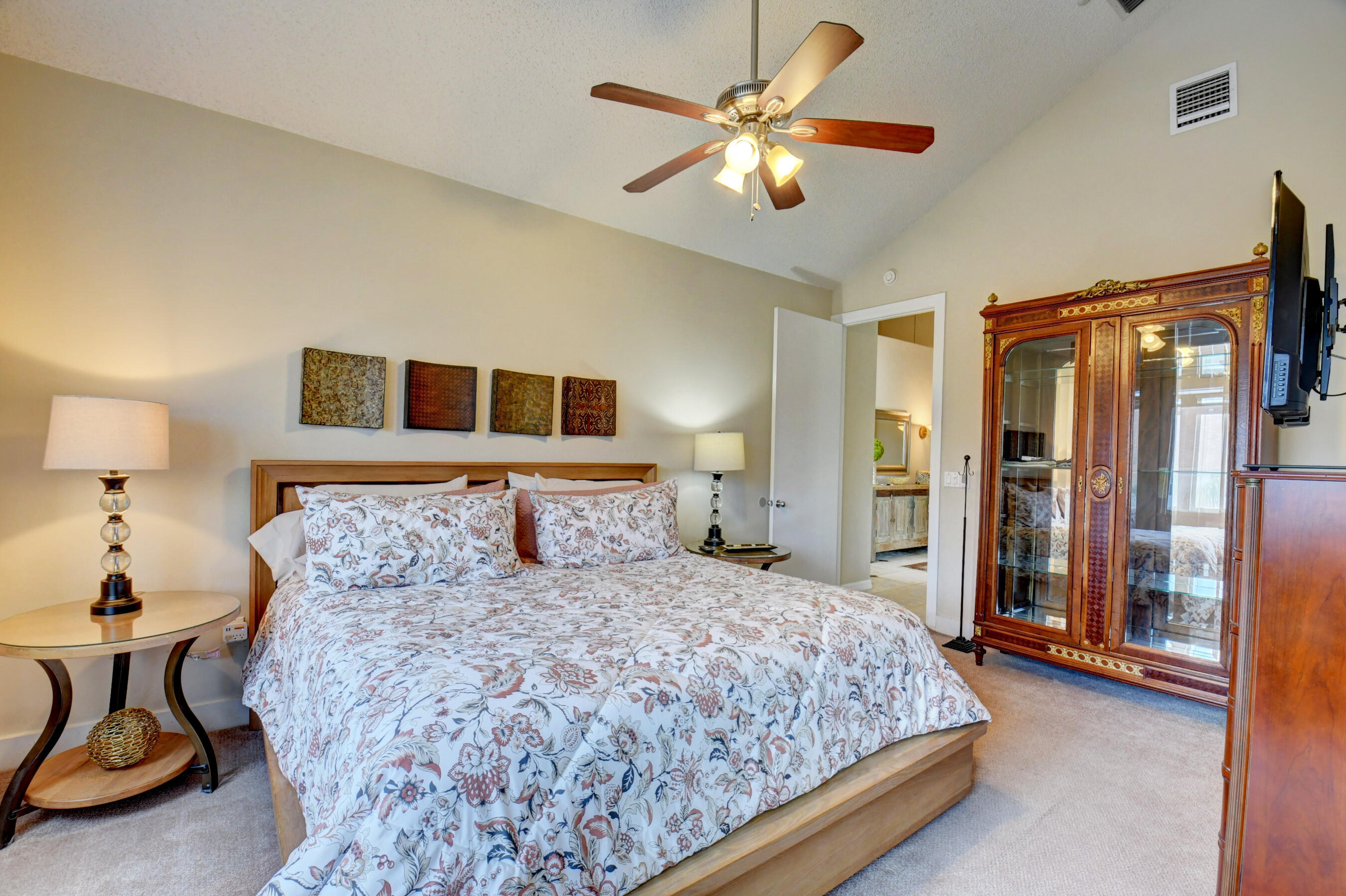 2464 NW 59th Street 1103