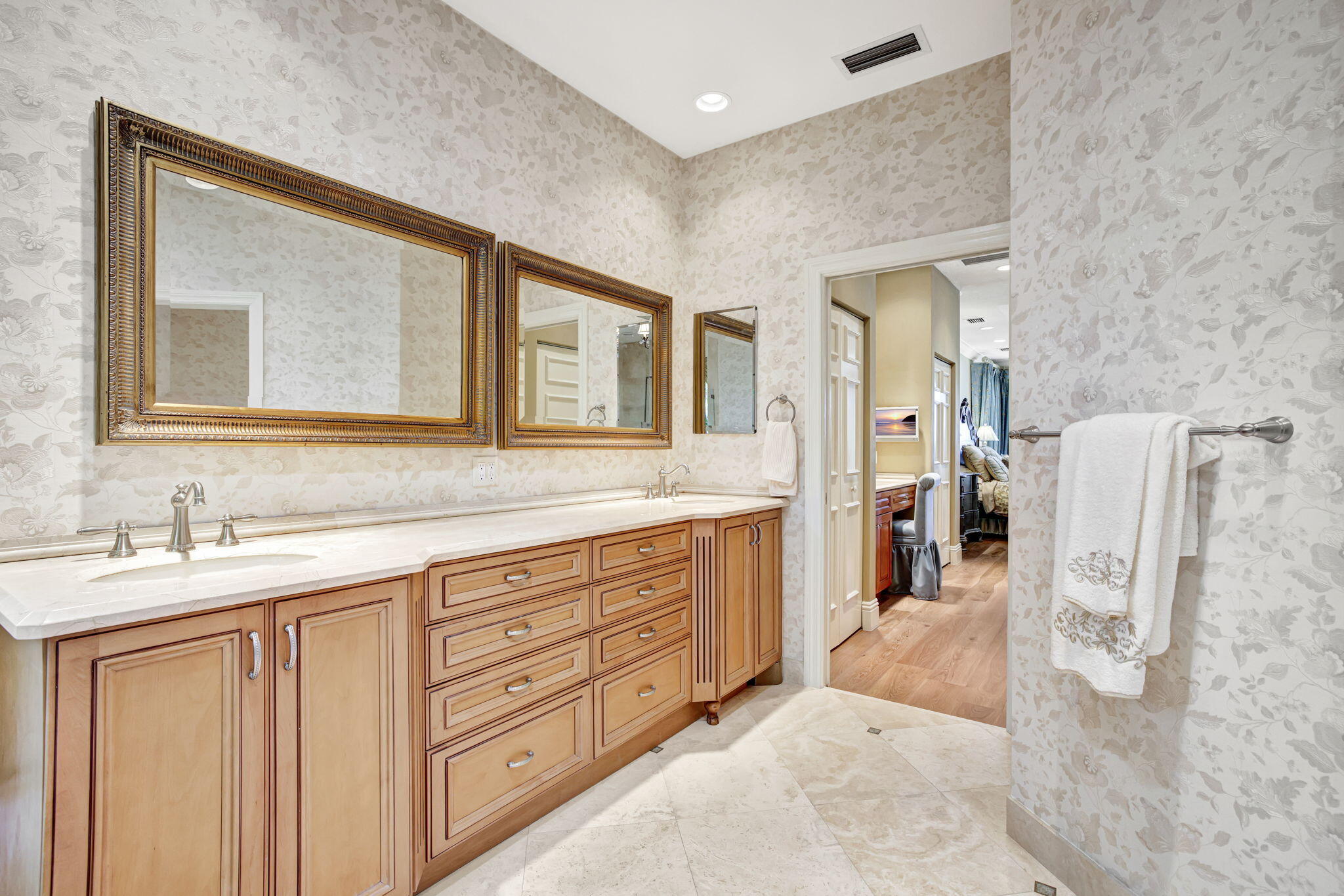 5851 NW 23rd Avenue