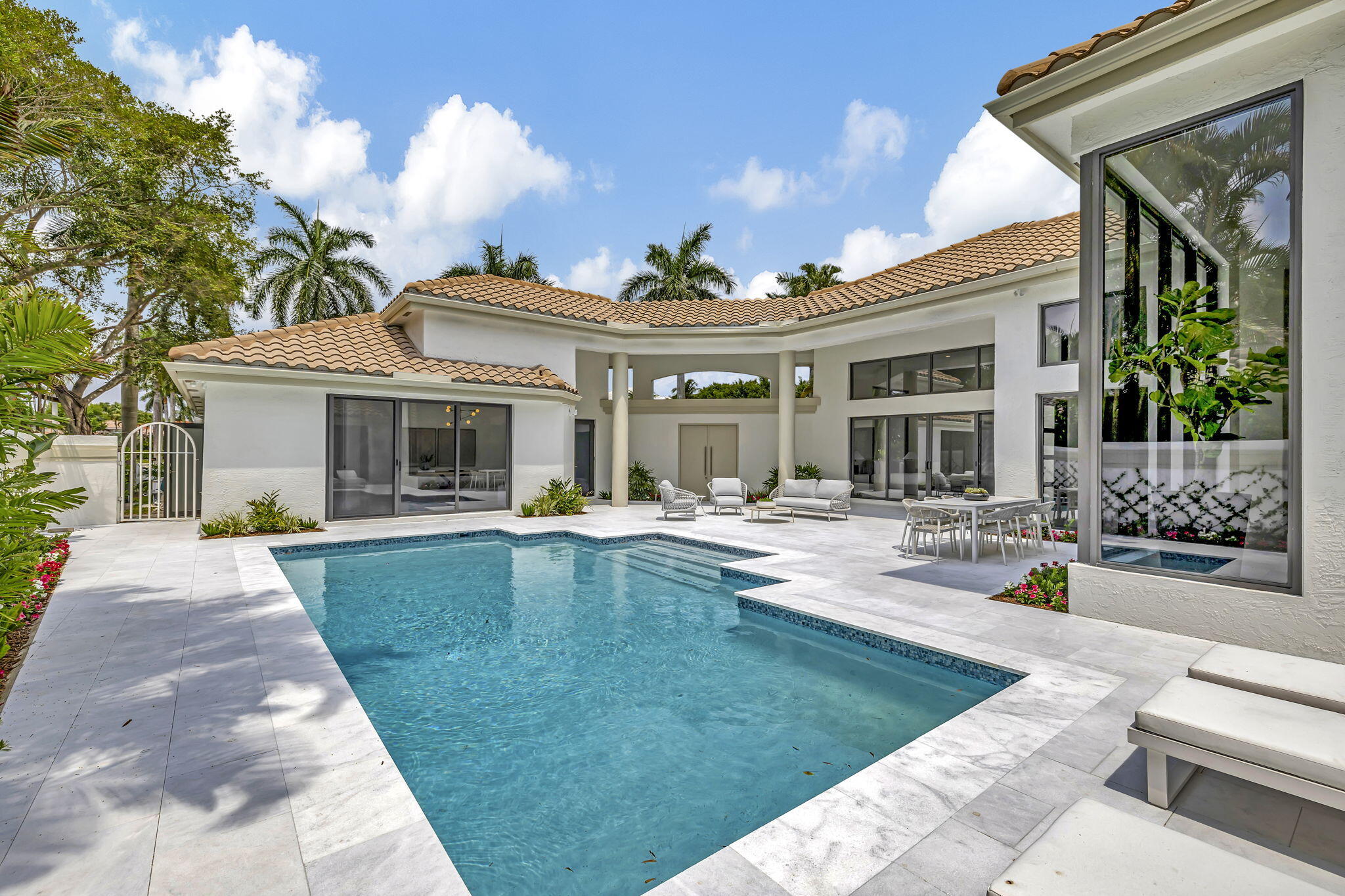 2518 NW 64th Boulevard