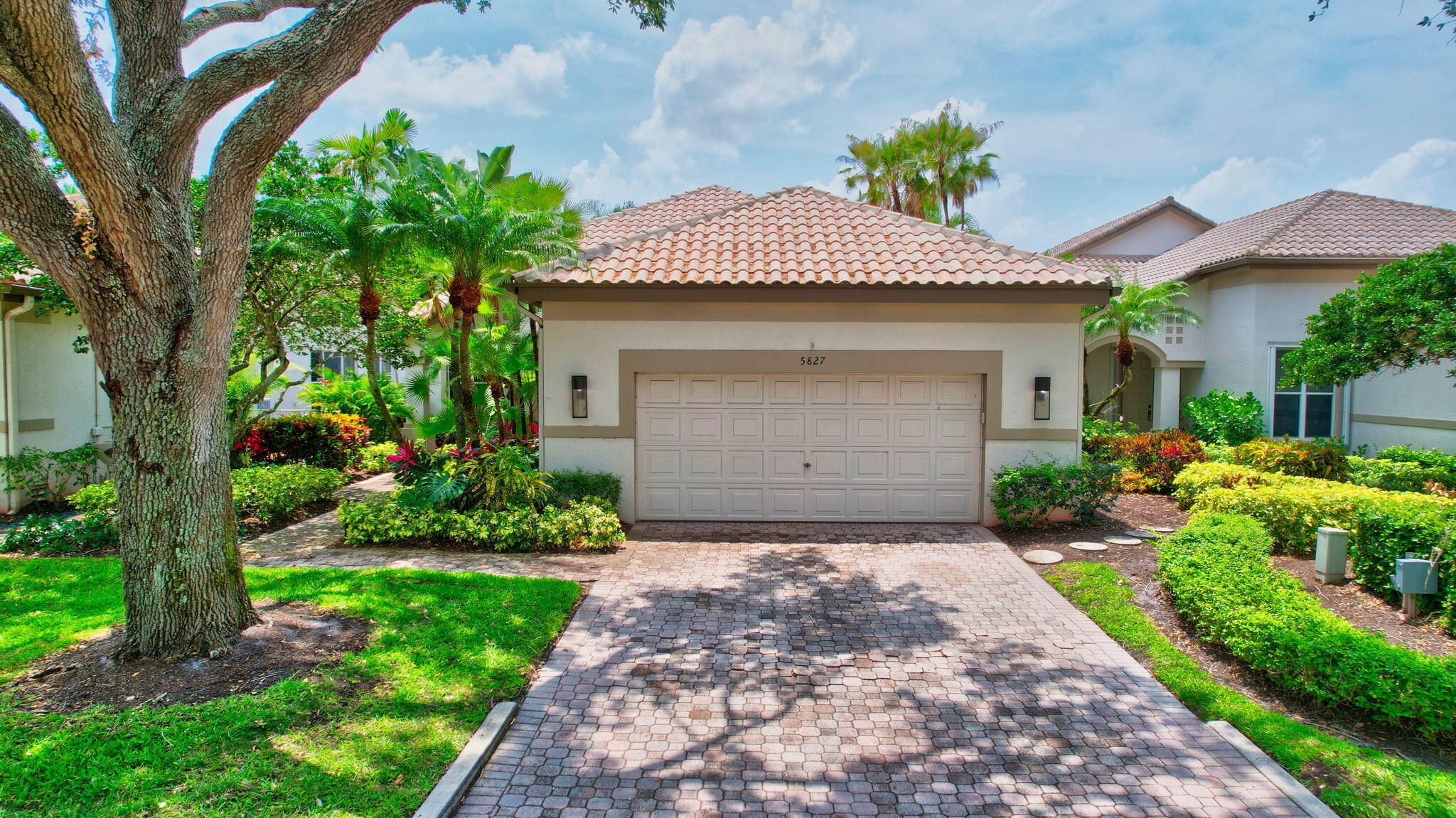 5827 NW 25th Terrace