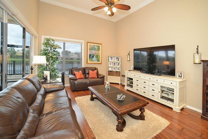 2476 NW 67th Street