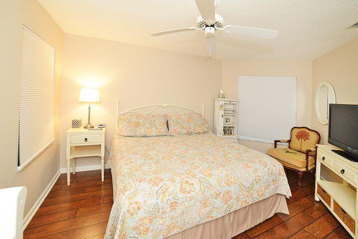 2476 NW 67th Street