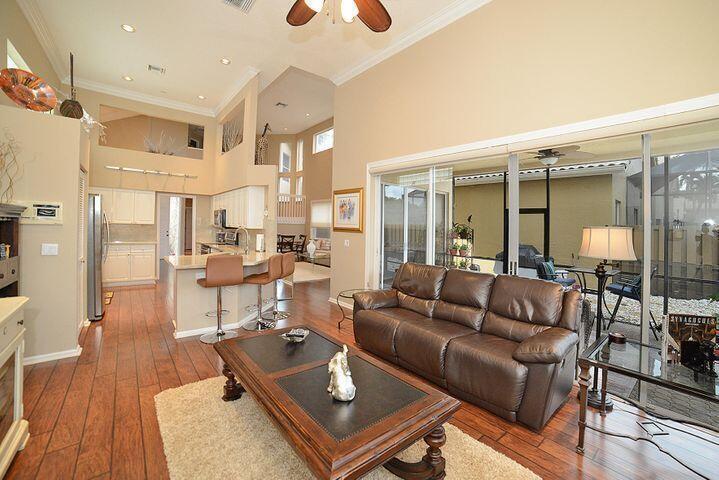 2476 NW 67th Street