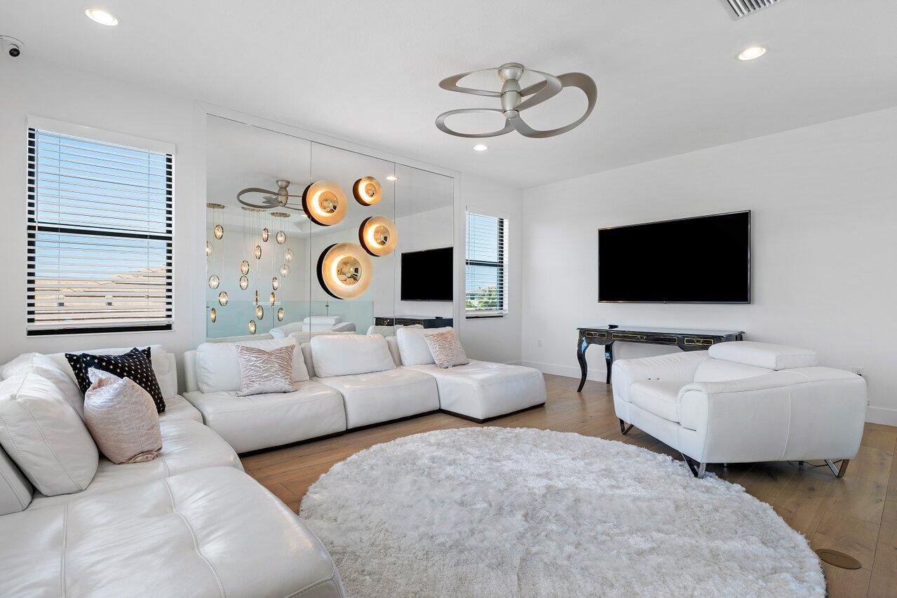 17106 Aquavera Way