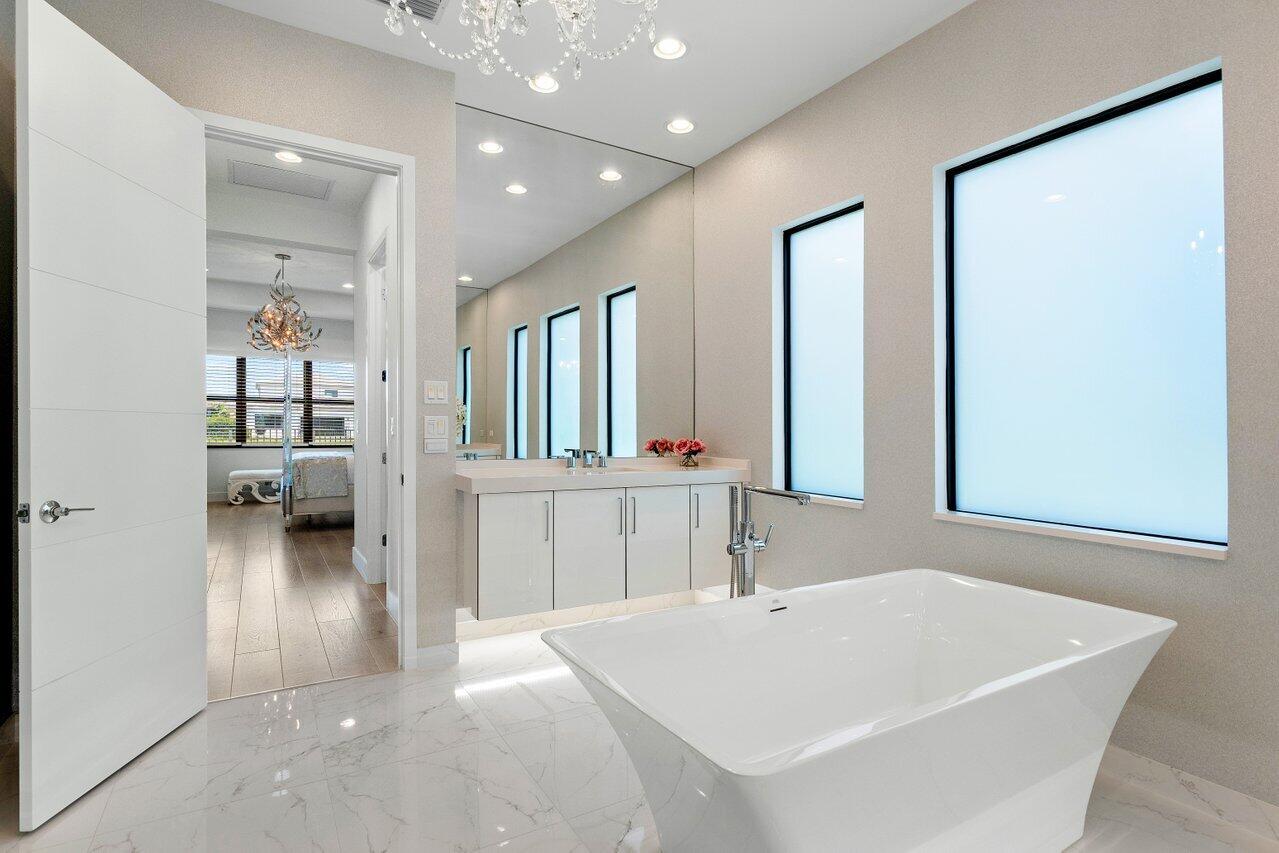 17106 Aquavera Way