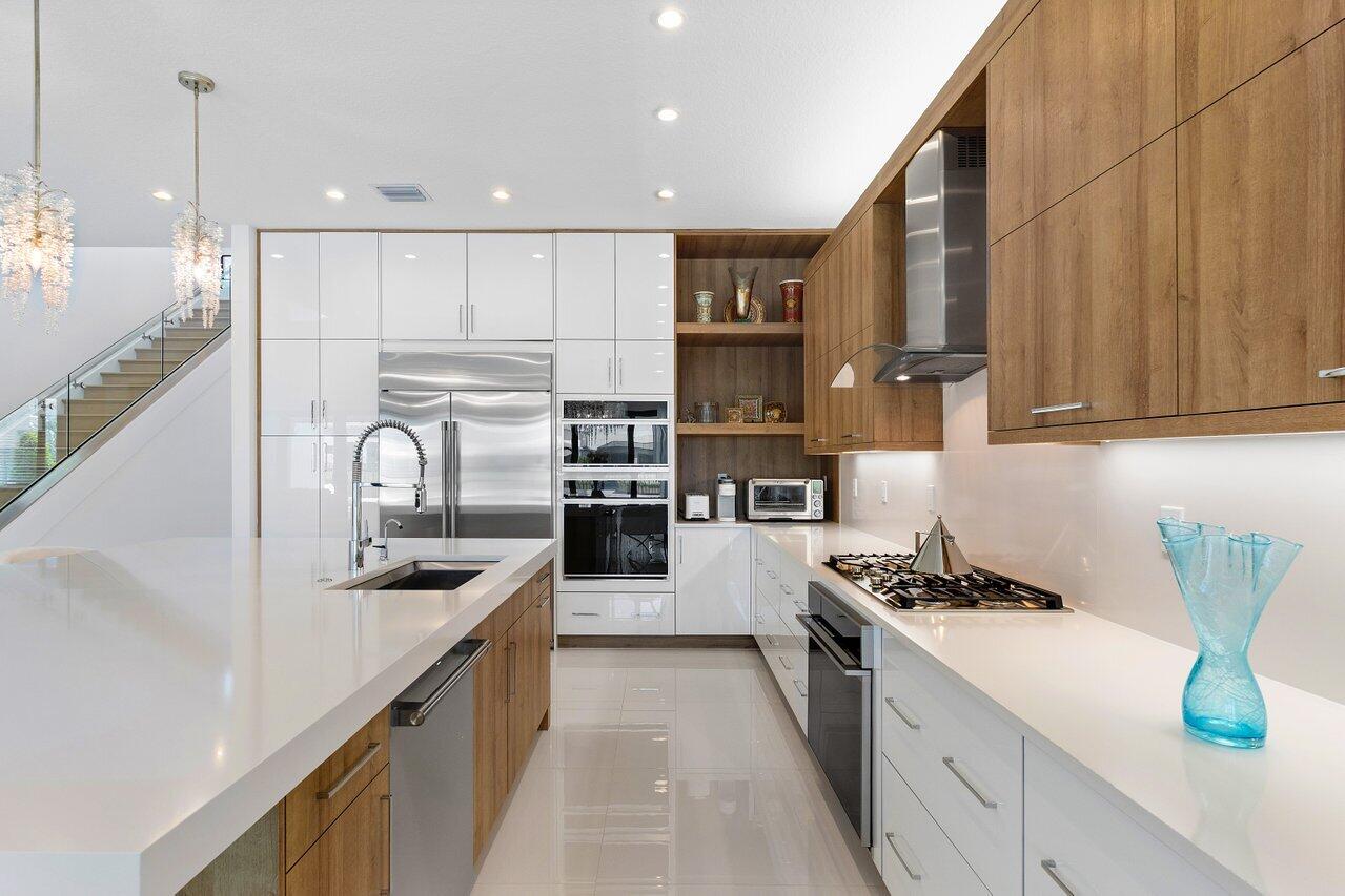 17106 Aquavera Way