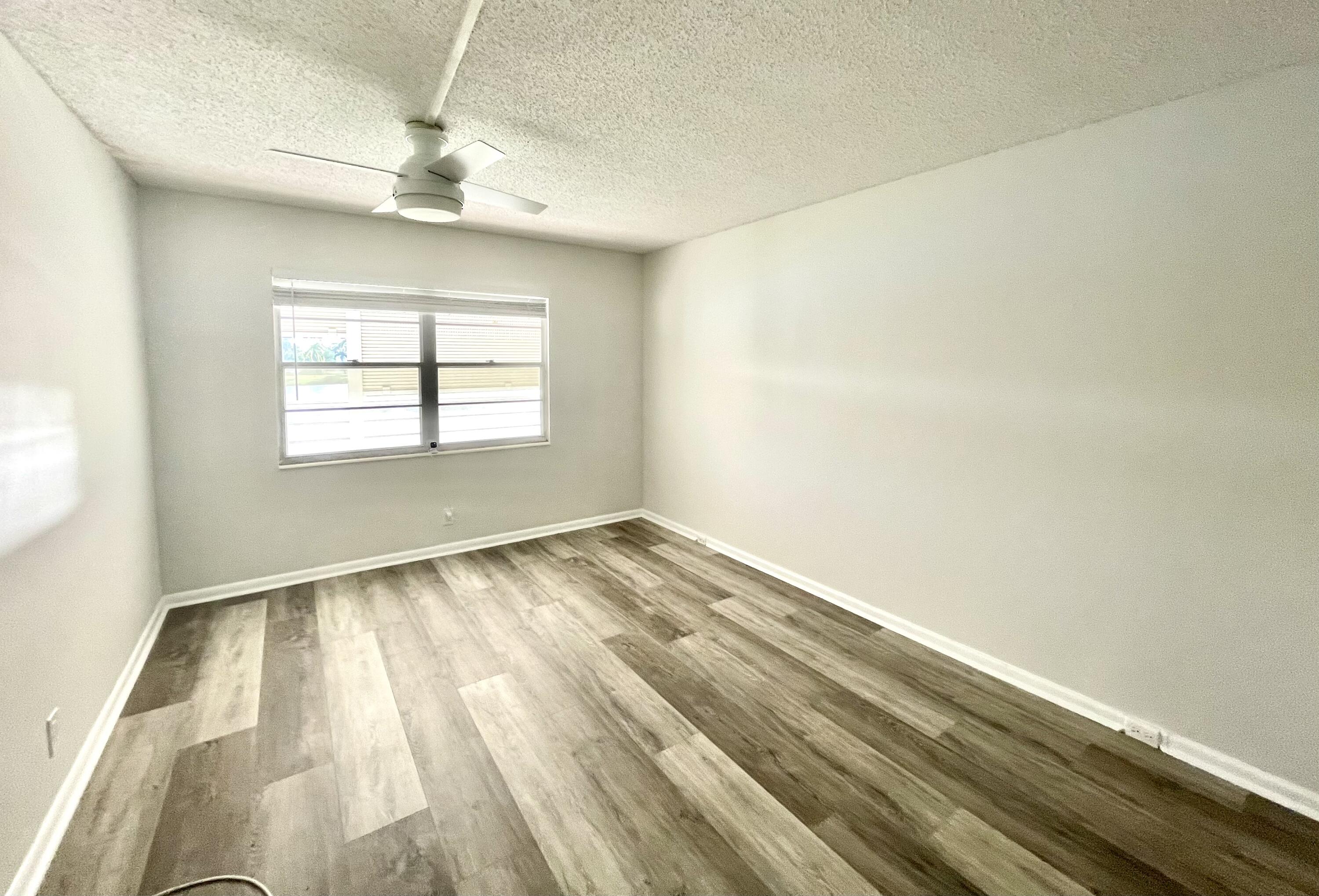 2080 Guildford E E