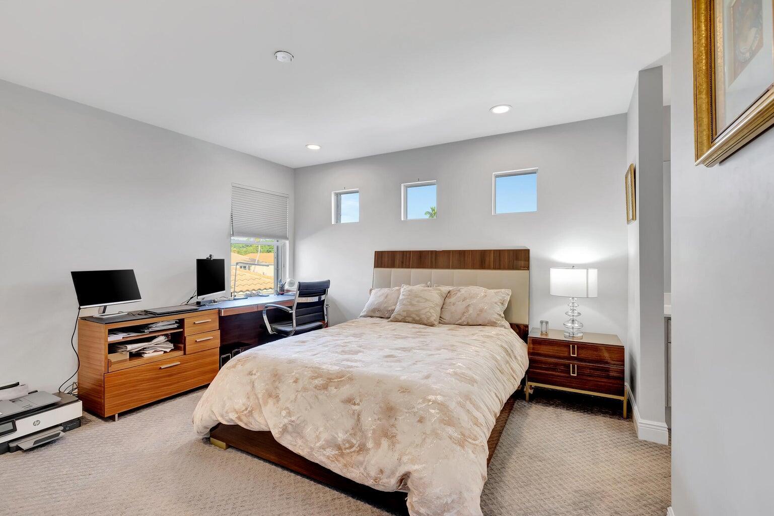 6650 NW 24th Terrace