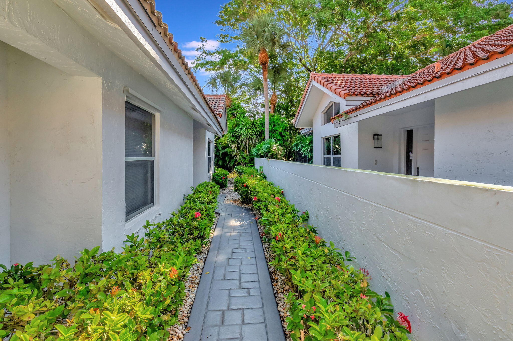 2002 NW 53rd Street