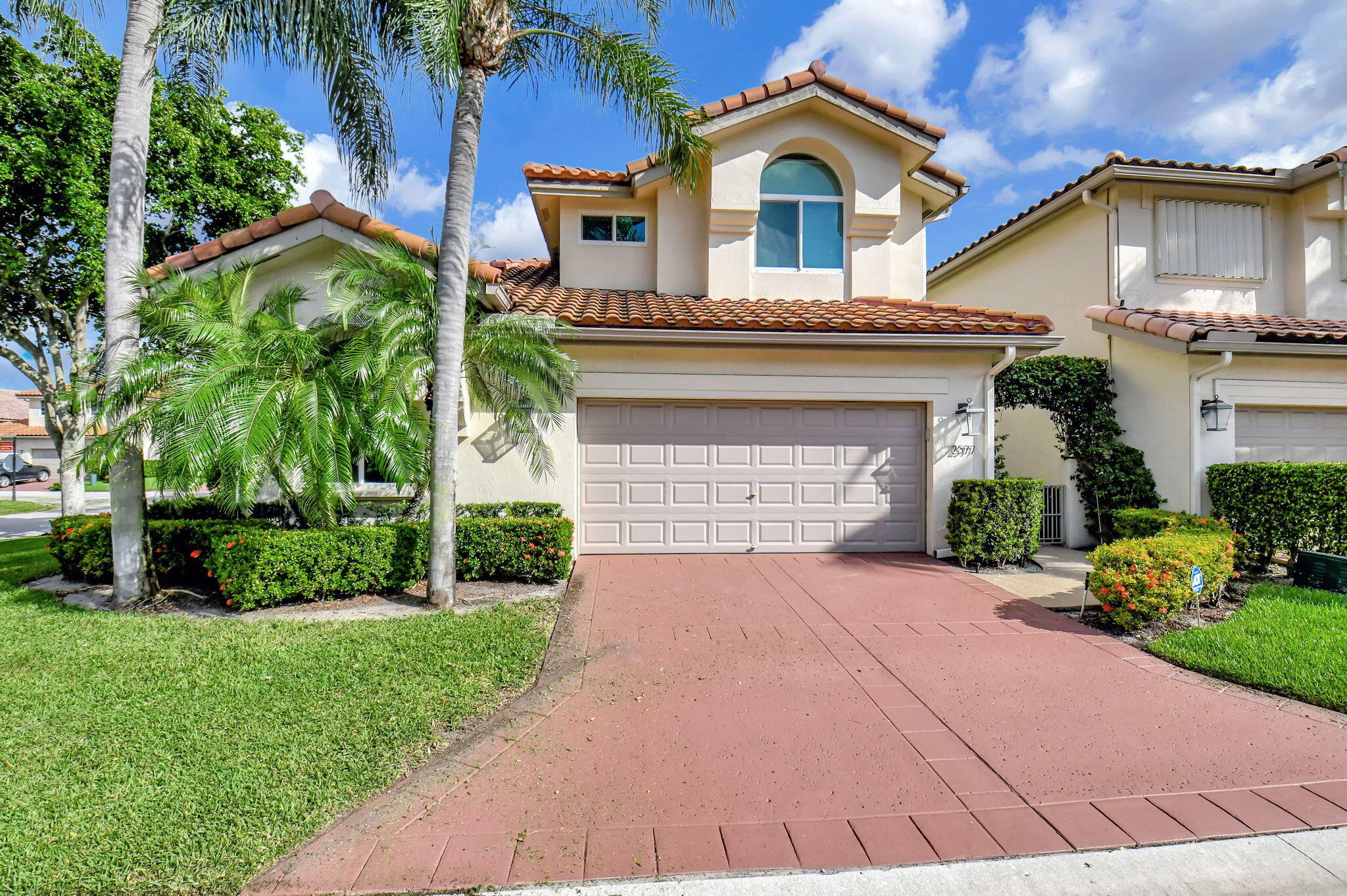 2577 NW 52nd Street