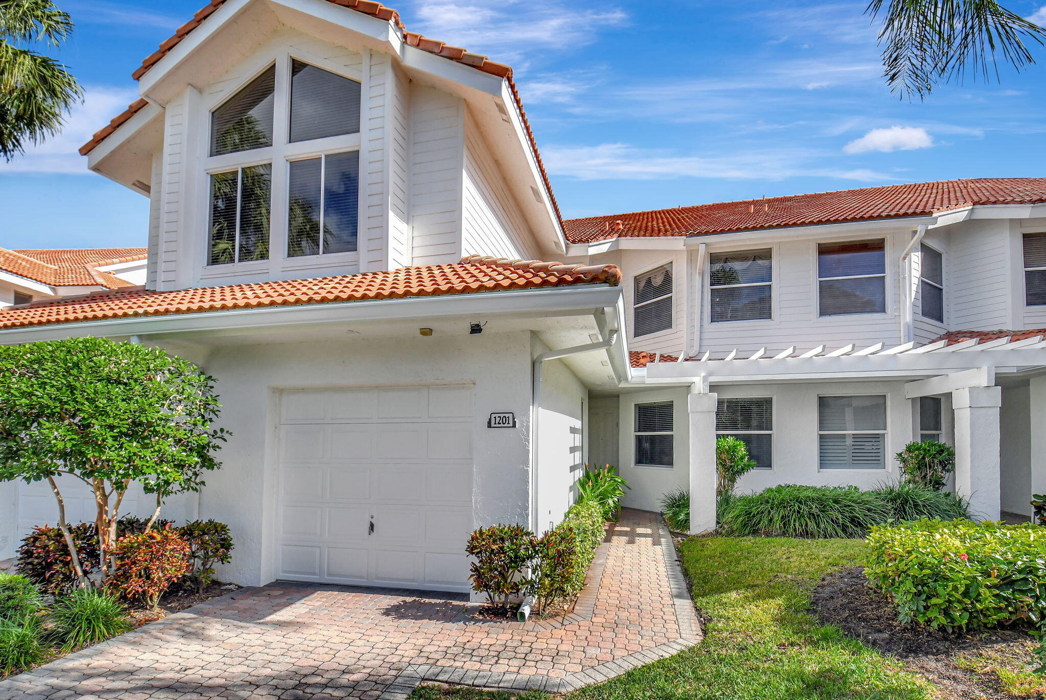 2454 NW 59th Street 1201