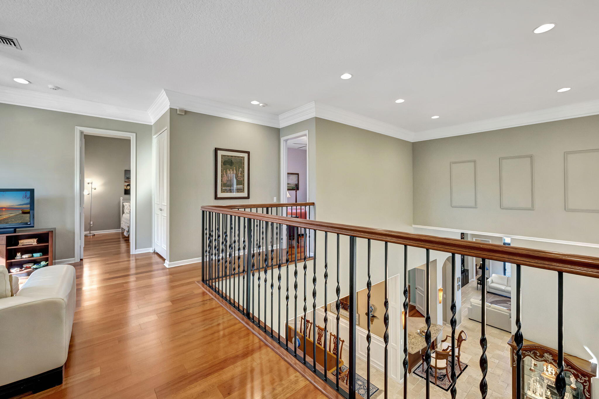 17987 Lake Azure Way
