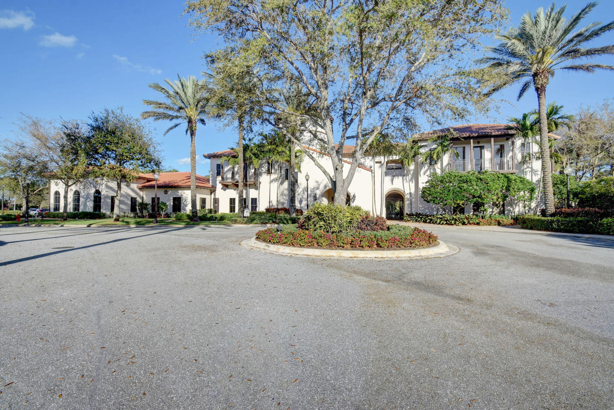 17987 Lake Azure Way