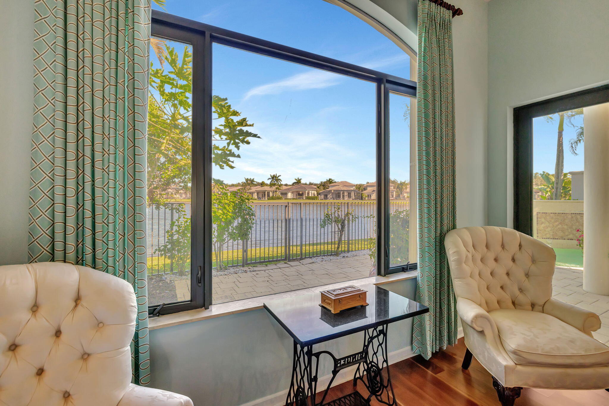 17987 Lake Azure Way