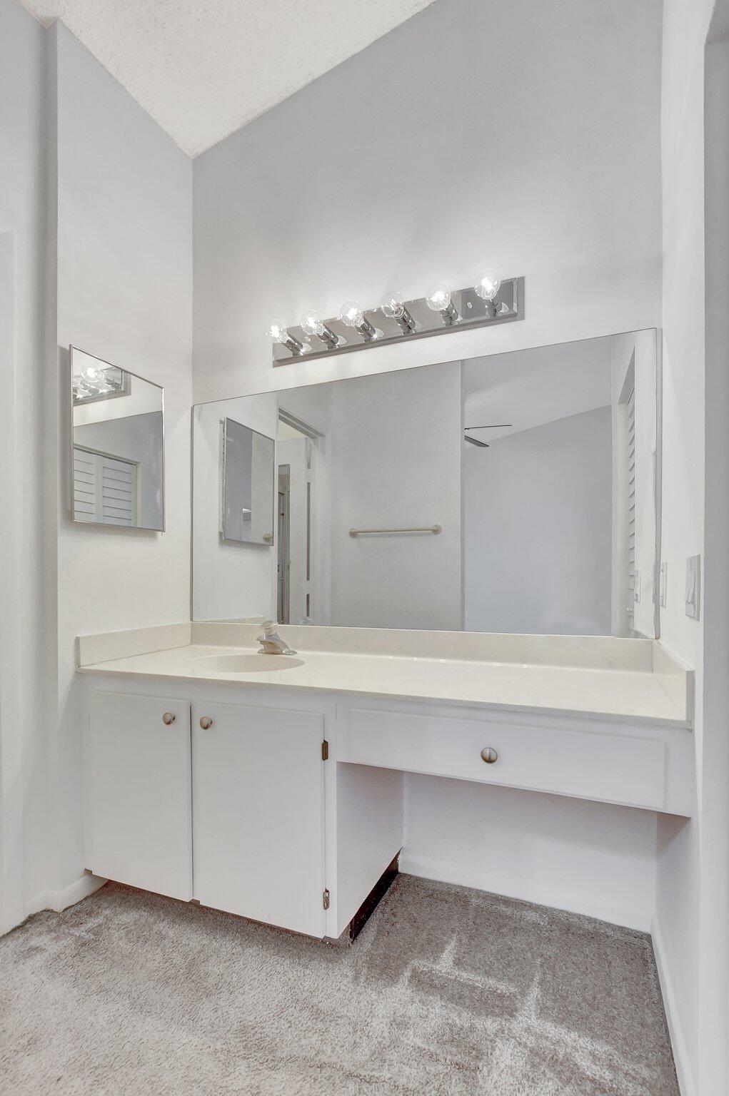 7630 Lago Del Mar Drive 6