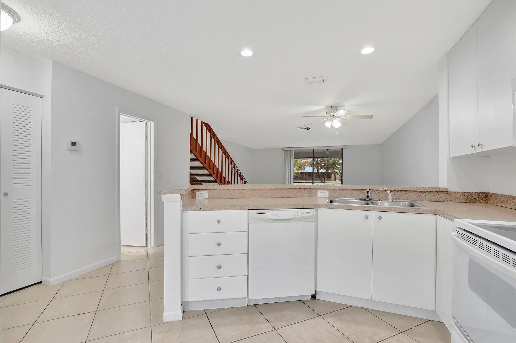 7630 Lago Del Mar Drive 6