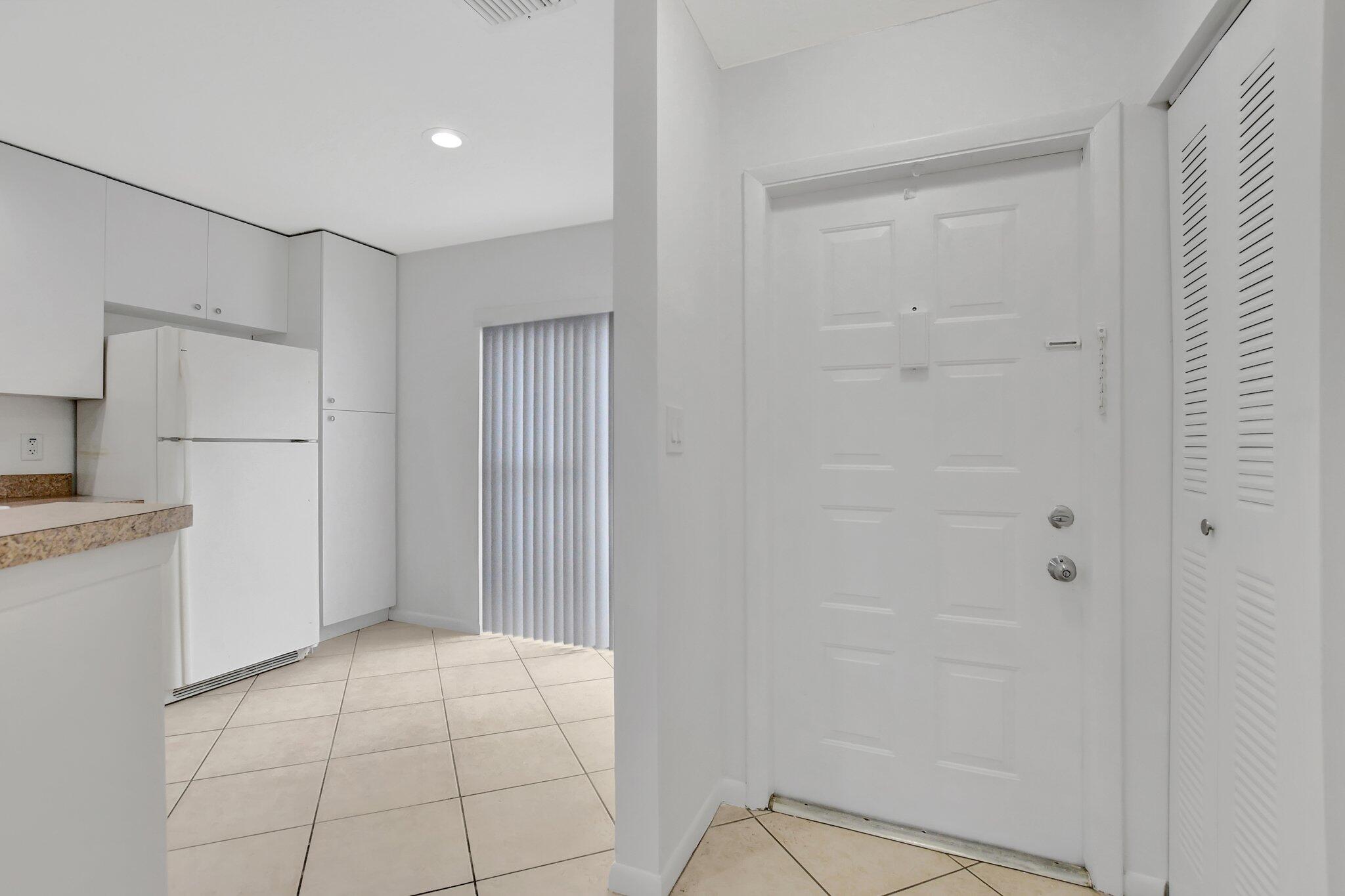 7630 Lago Del Mar Drive 6