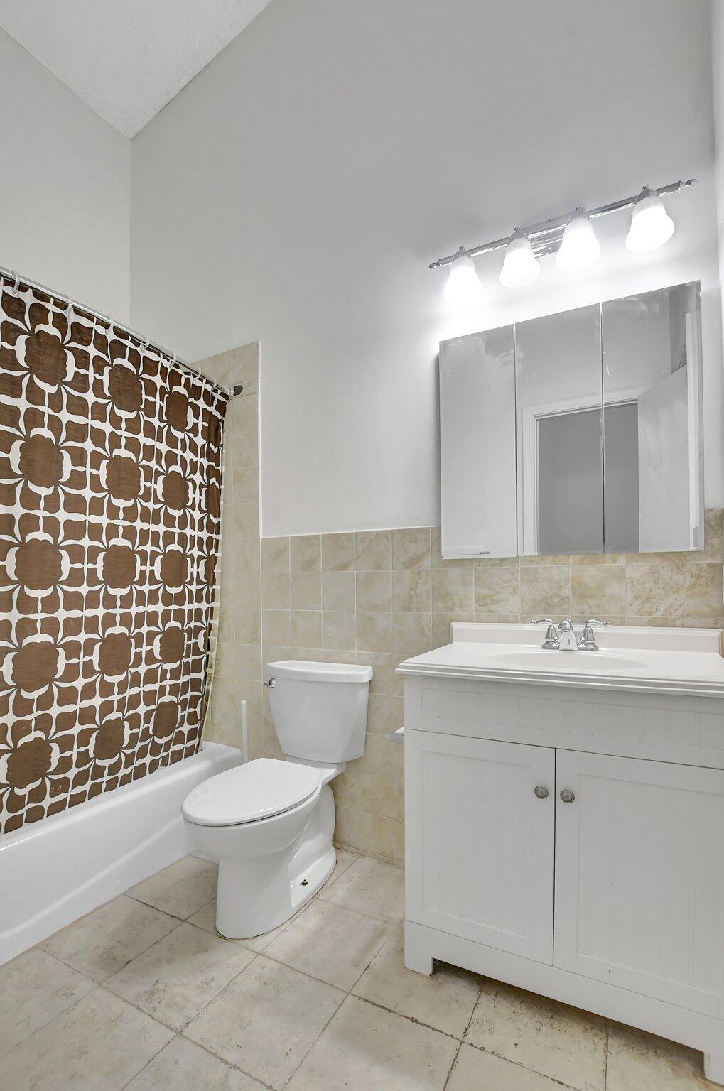 7630 Lago Del Mar Drive 6