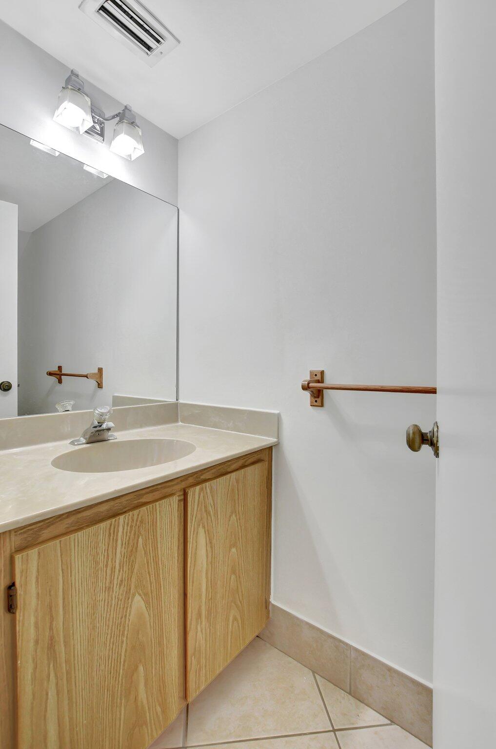 7630 Lago Del Mar Drive 6